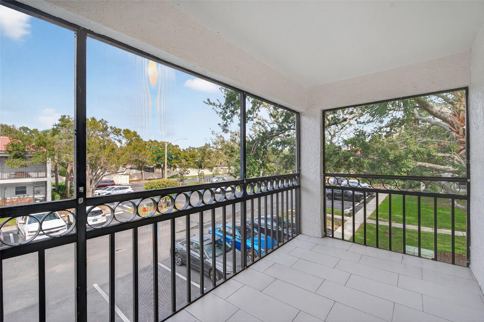 PLAZA VILLAS ONE CONDO - Residential Lease