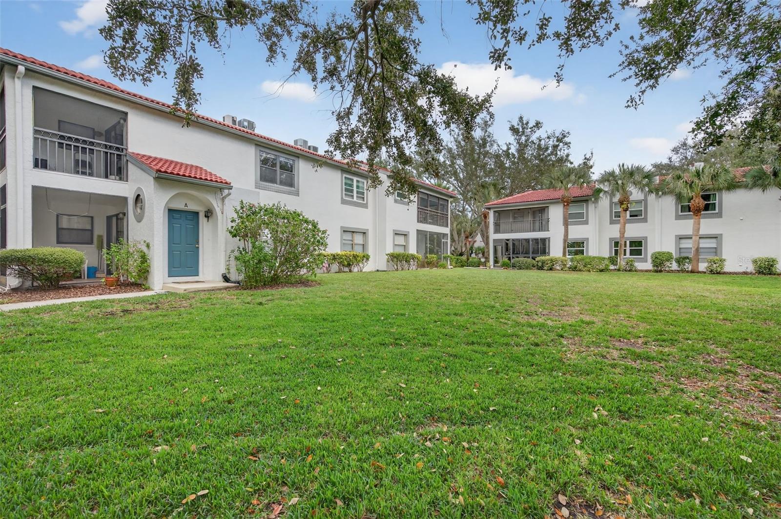 PLAZA VILLAS ONE CONDO - Residential Lease