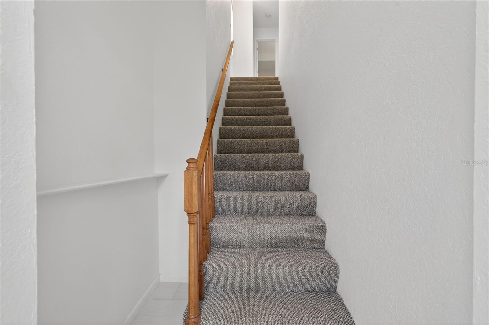 PLAZA VILLAS ONE CONDO - Residential Lease