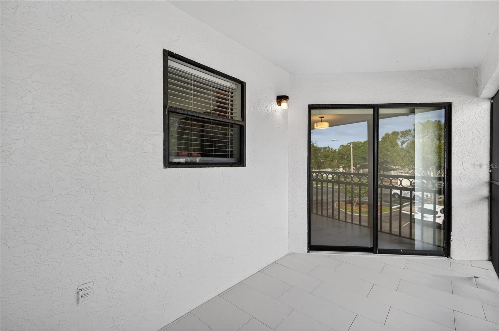 PLAZA VILLAS ONE CONDO - Residential Lease