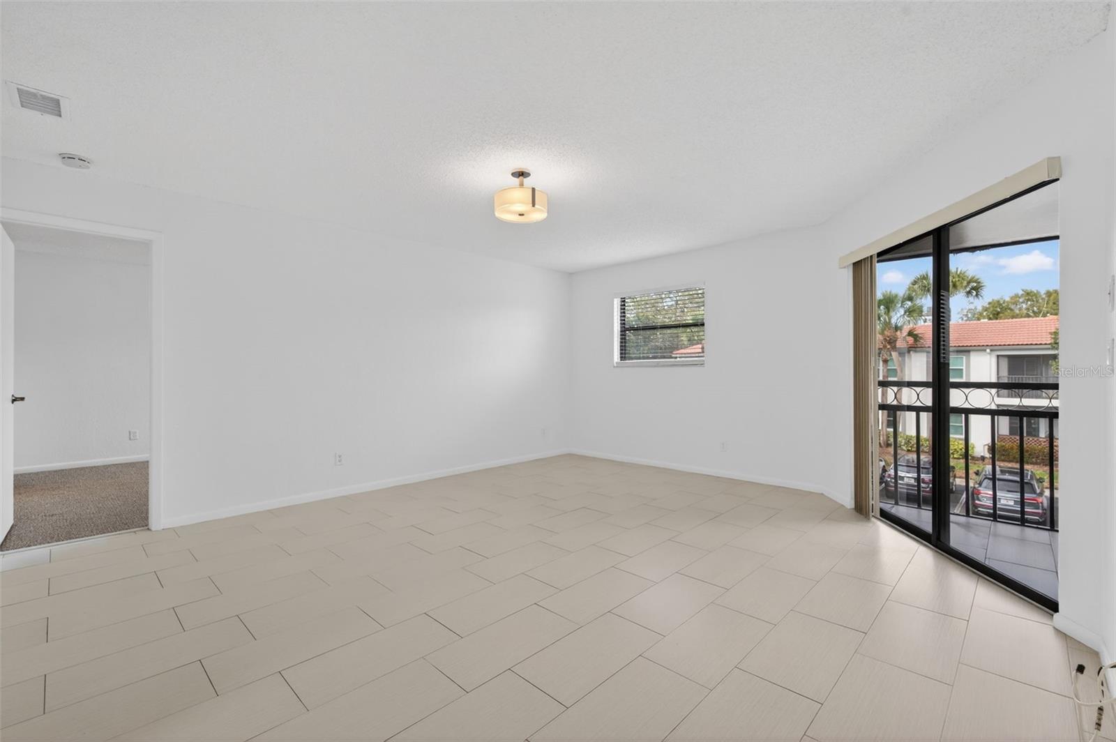 PLAZA VILLAS ONE CONDO - Residential Lease