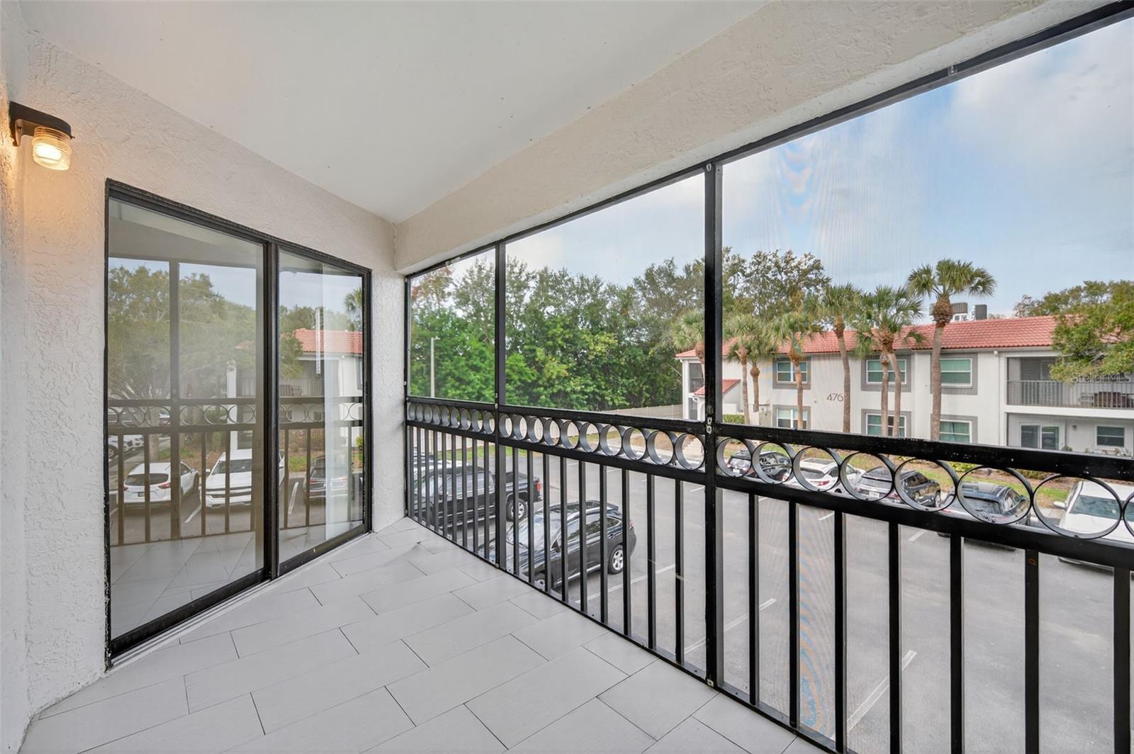 PLAZA VILLAS ONE CONDO - Residential Lease