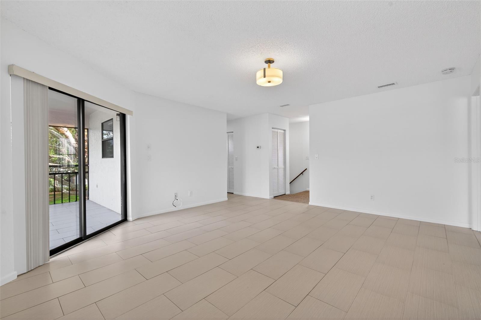 PLAZA VILLAS ONE CONDO - Residential Lease