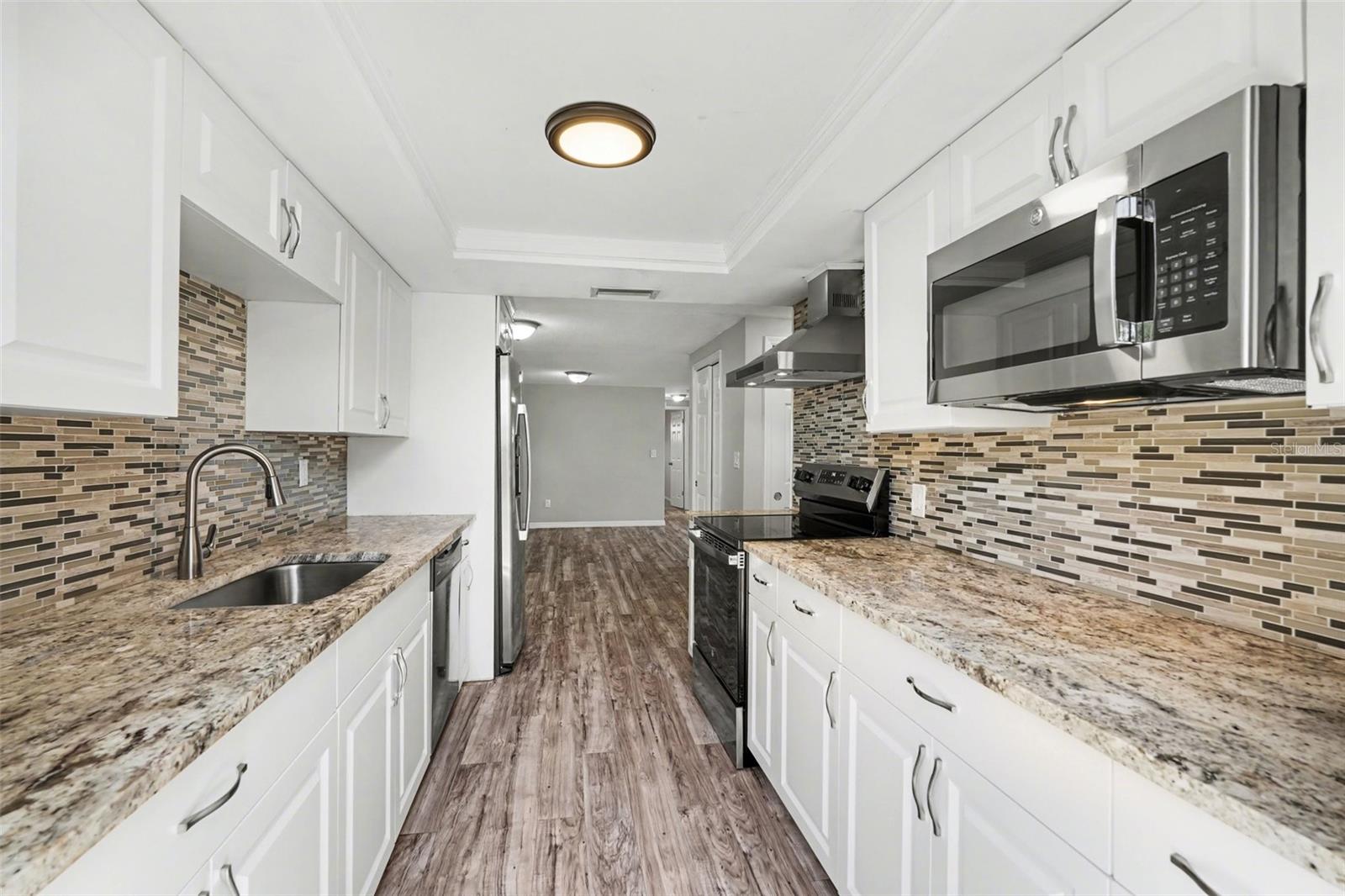 HILLANDALE - Residential