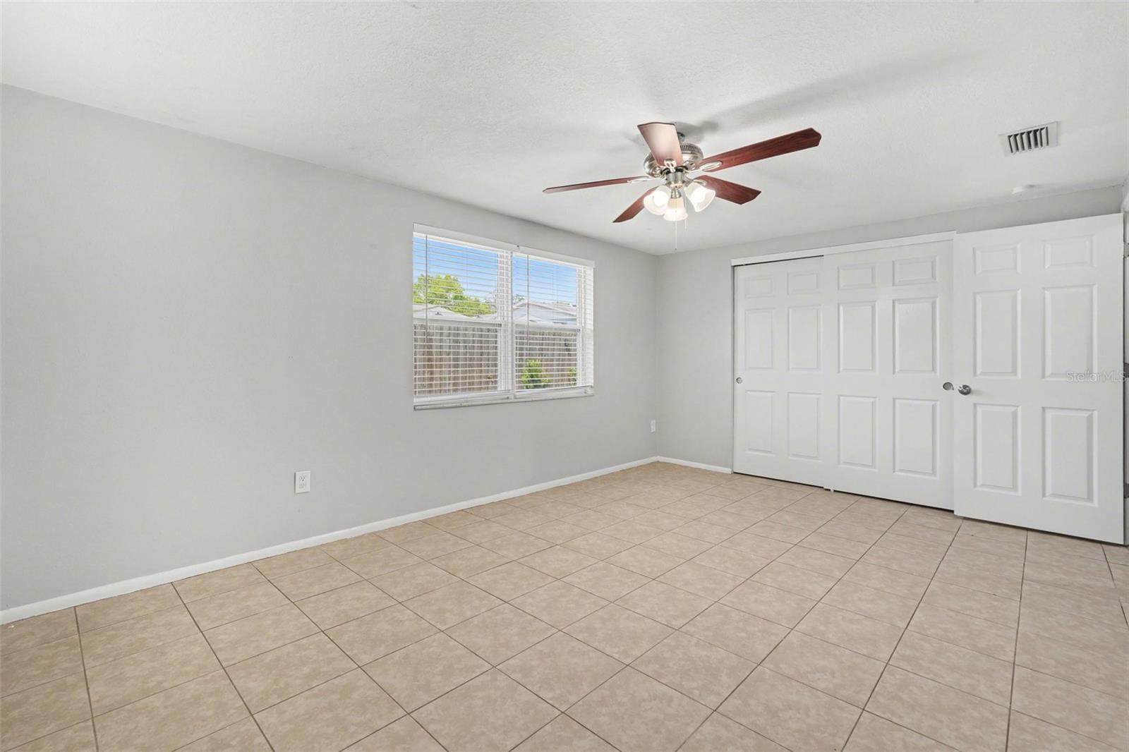 HILLANDALE - Residential