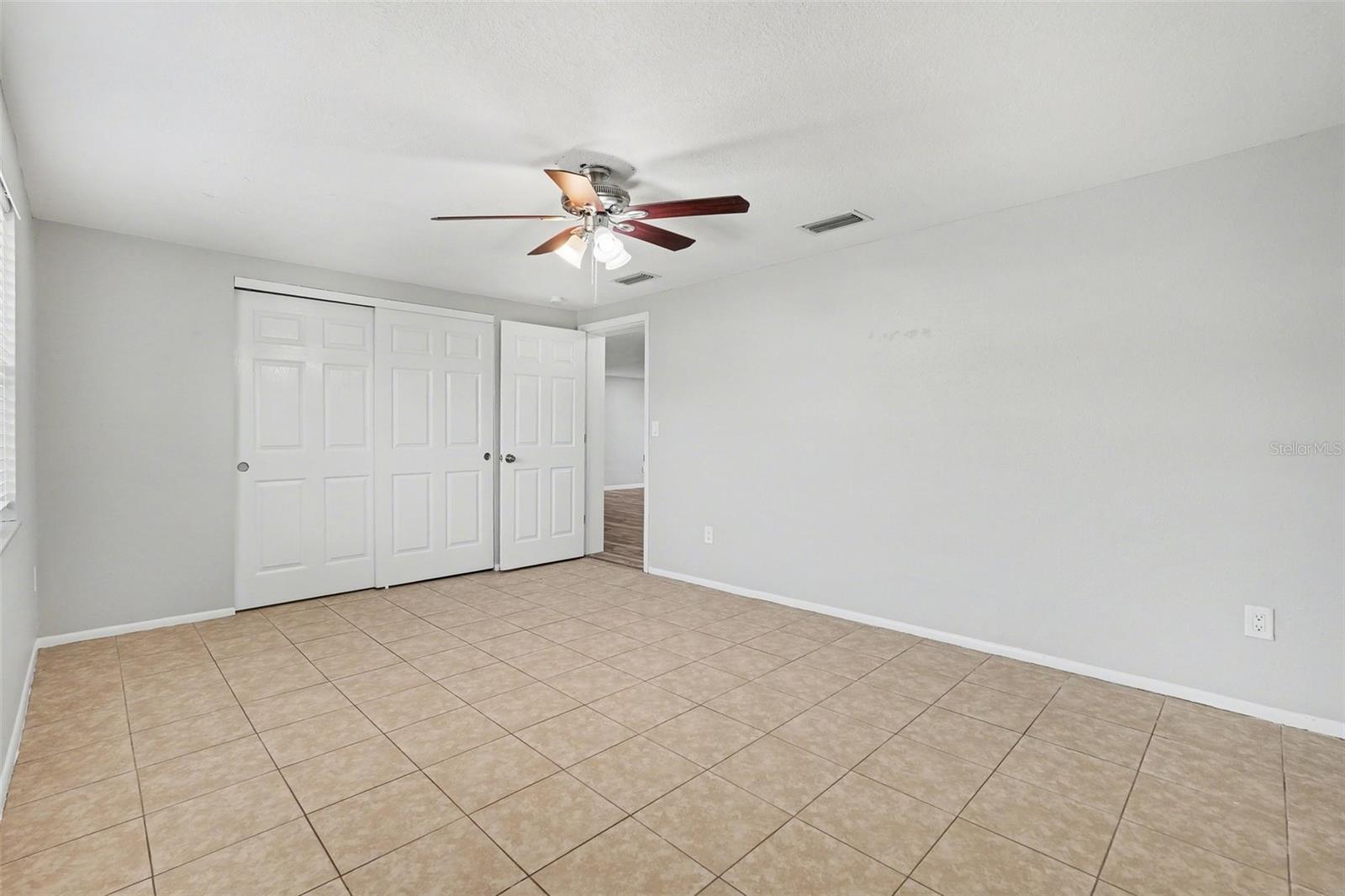 HILLANDALE - Residential