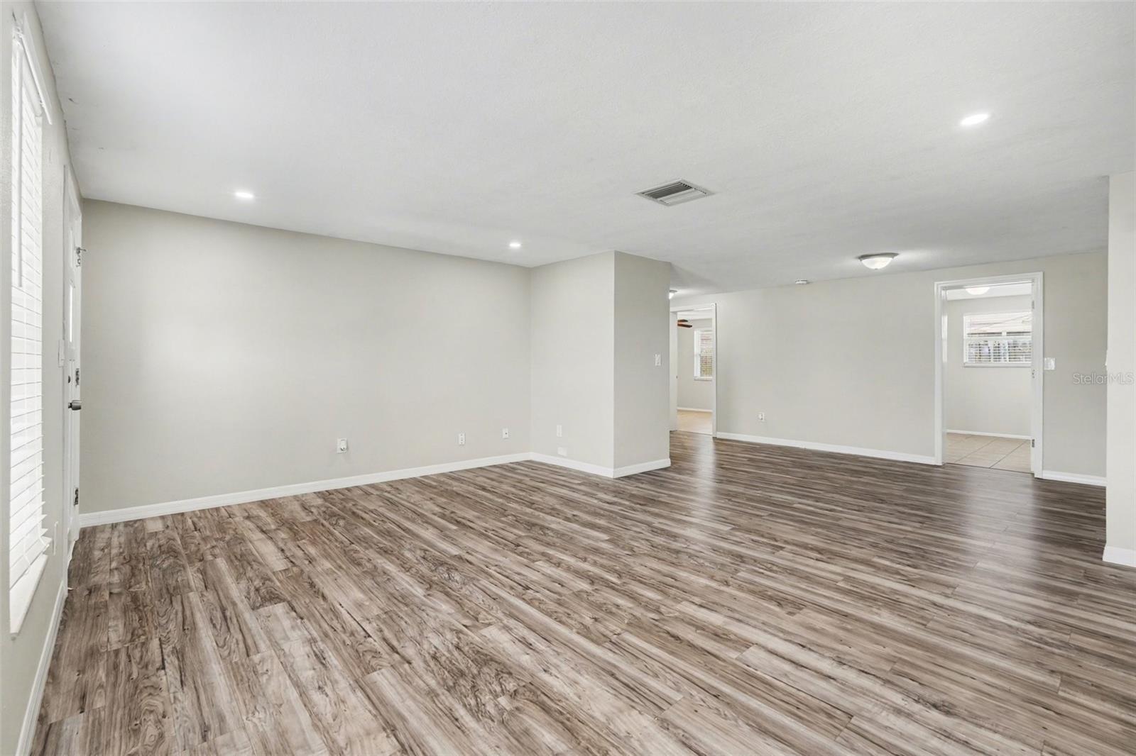 HILLANDALE - Residential