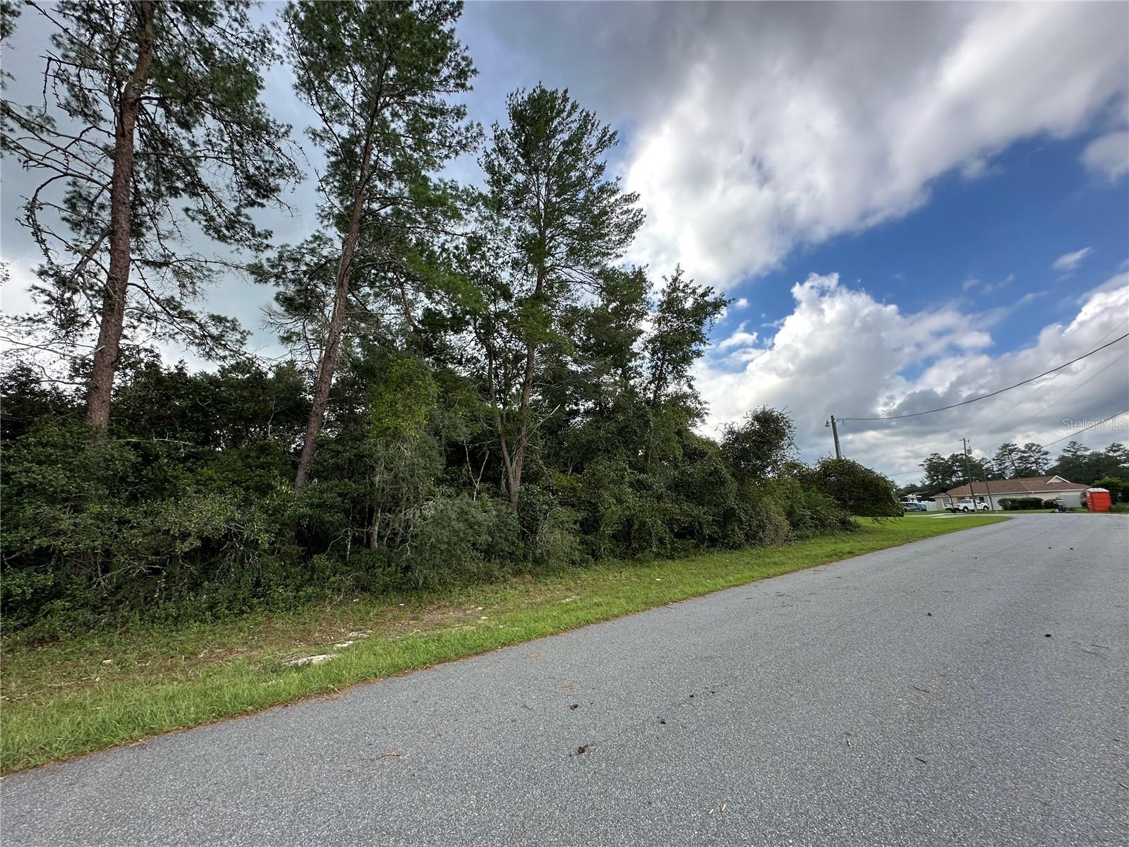 MARION OAKS UNIT 7 - Land