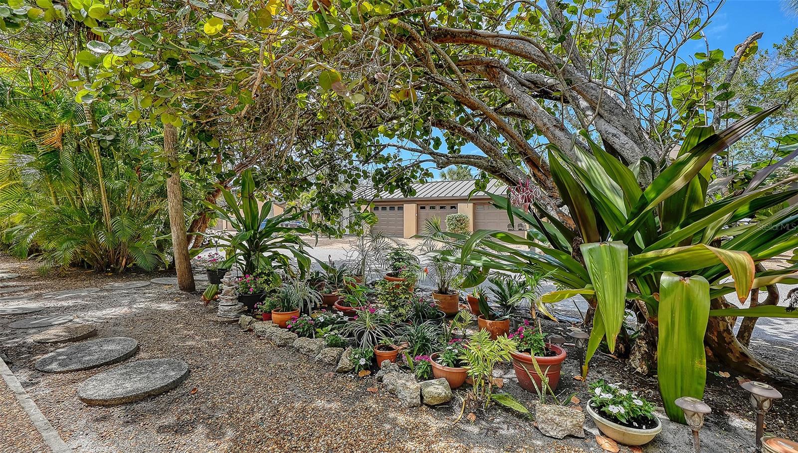 SANDY COVE III - Residential