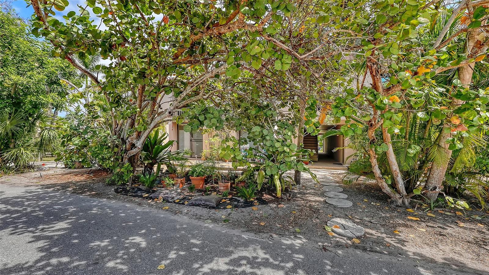 SANDY COVE III - Residential