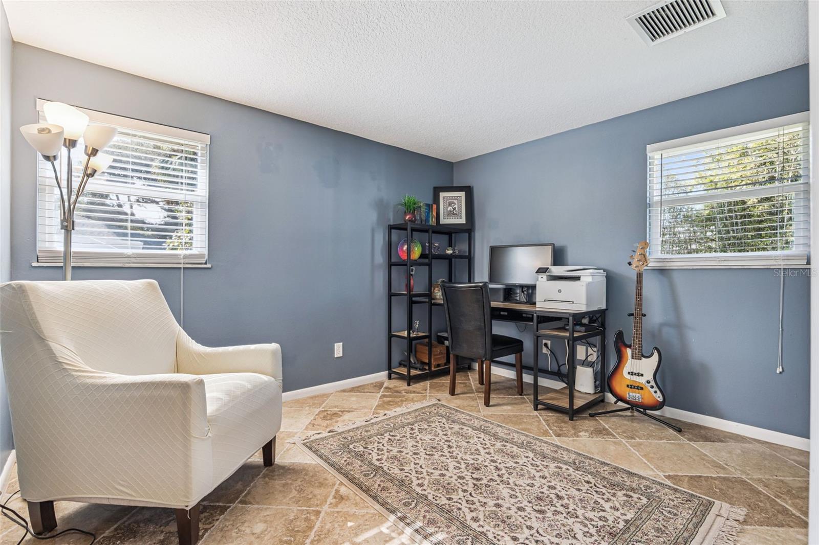 SHADY OAKS - Residential