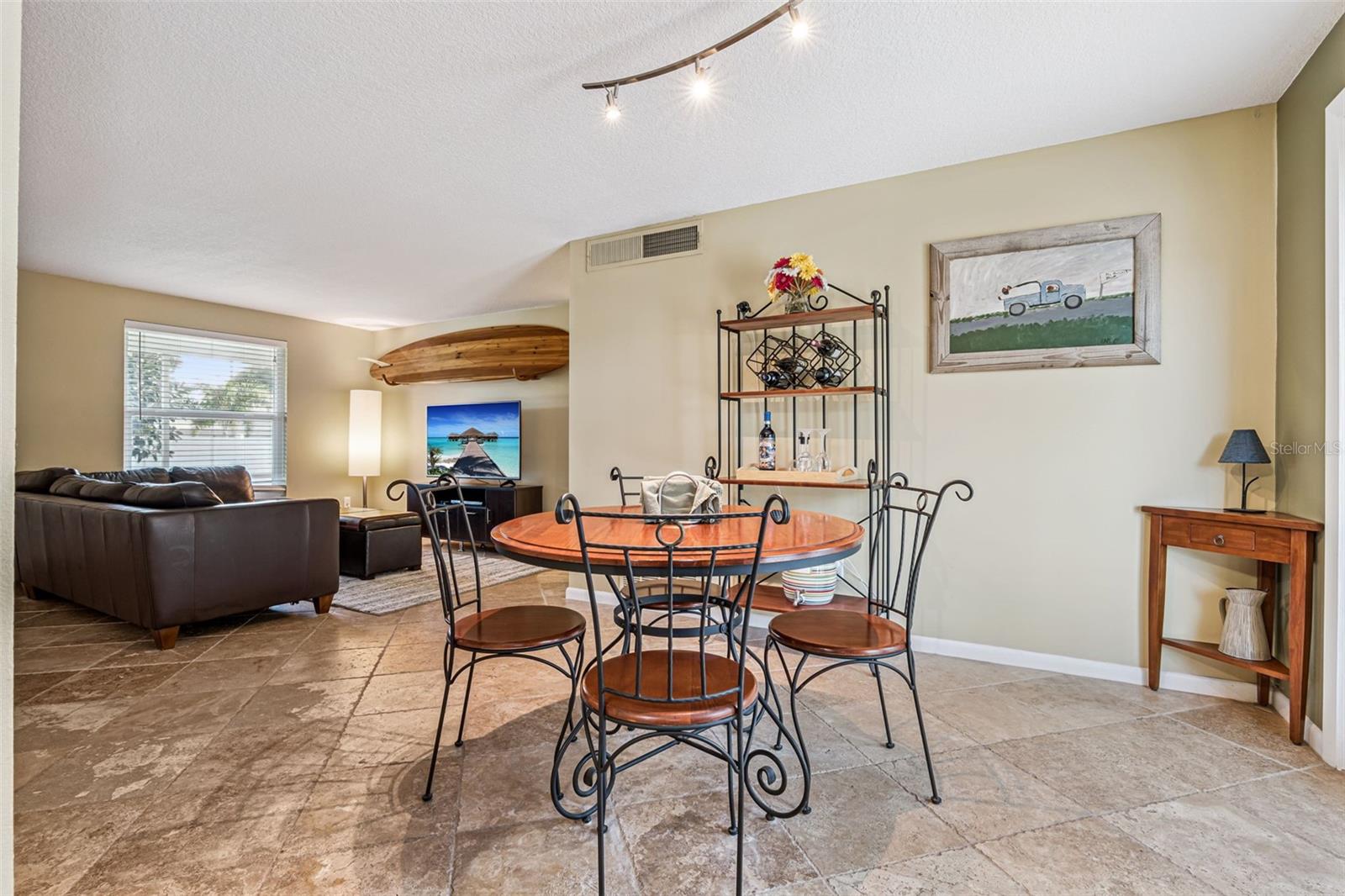 SHADY OAKS - Residential