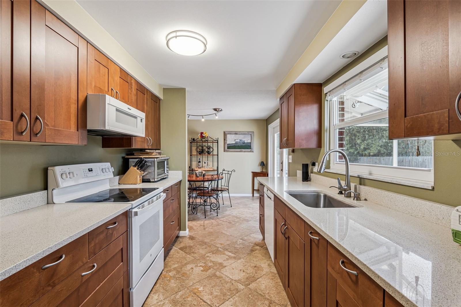 SHADY OAKS - Residential