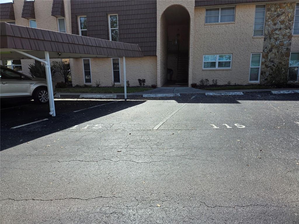 Photo of 115 Aspen Circle #115, Seminole, FL 33777 (MLS # TB8481617)