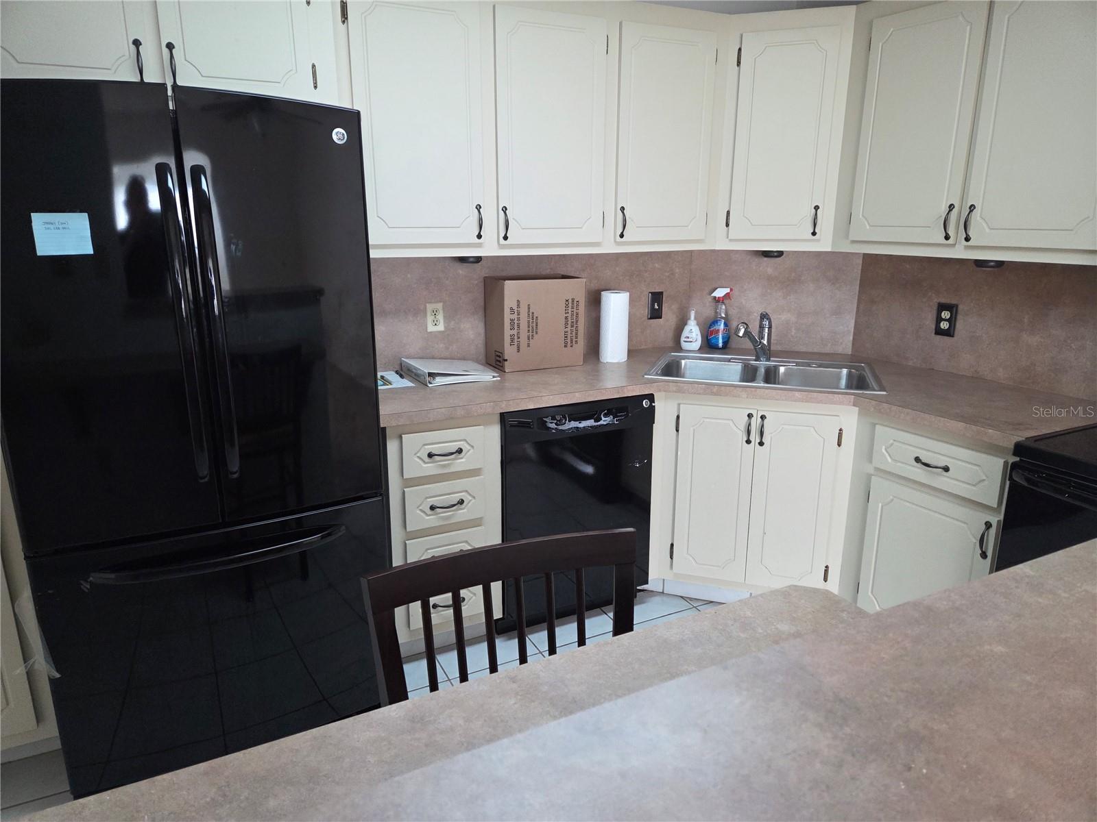 GARDENS THE CONDO - Residential