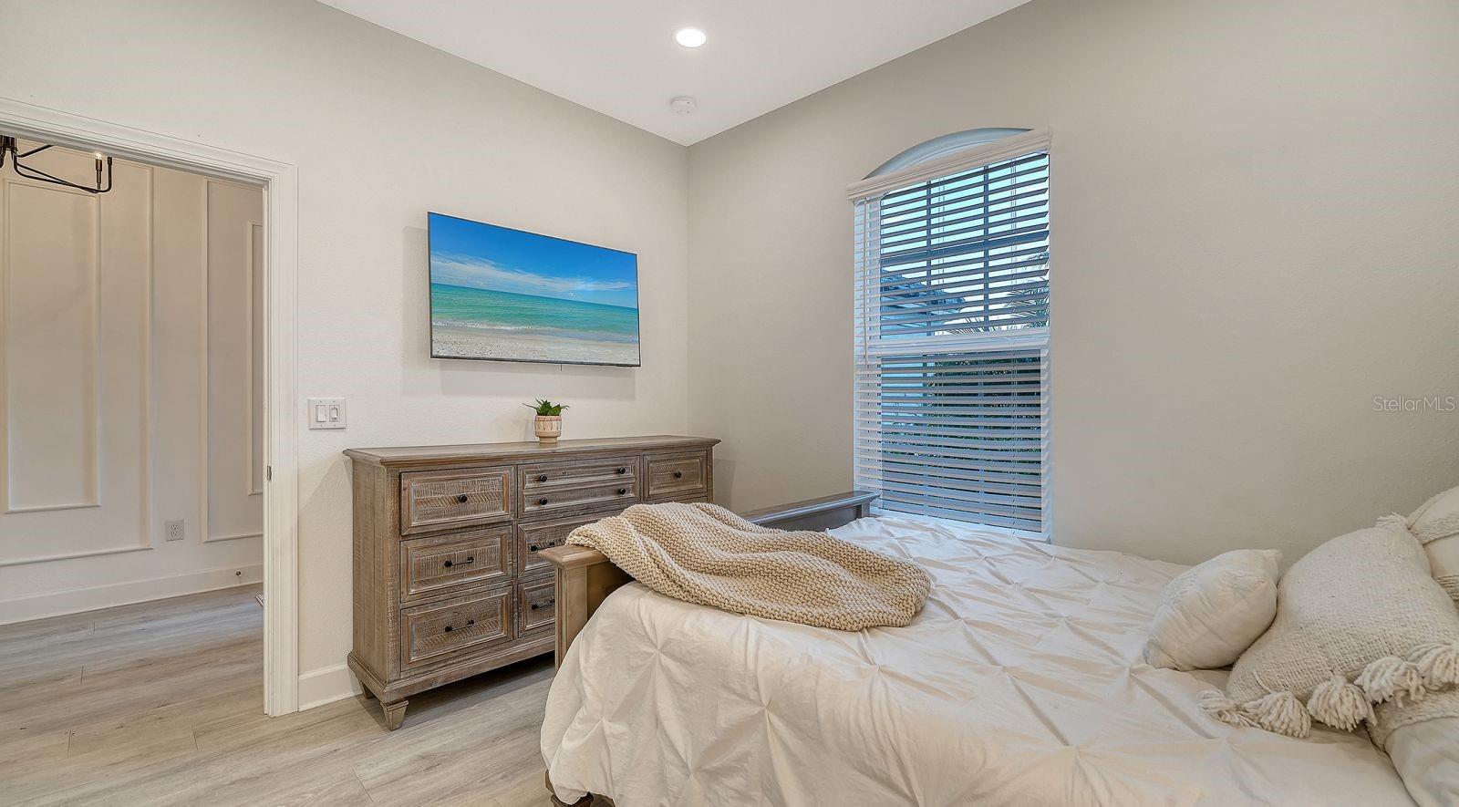 AZARIO ESPLANADE PH II SUBPH C-O - Residential