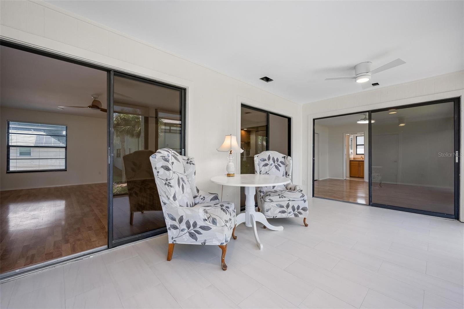 ISLAND VILLAGE - Residential