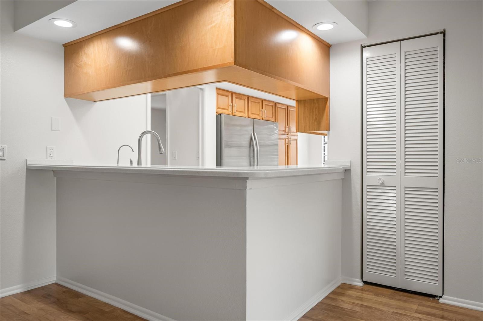 ISLAND VILLAGE - Residential