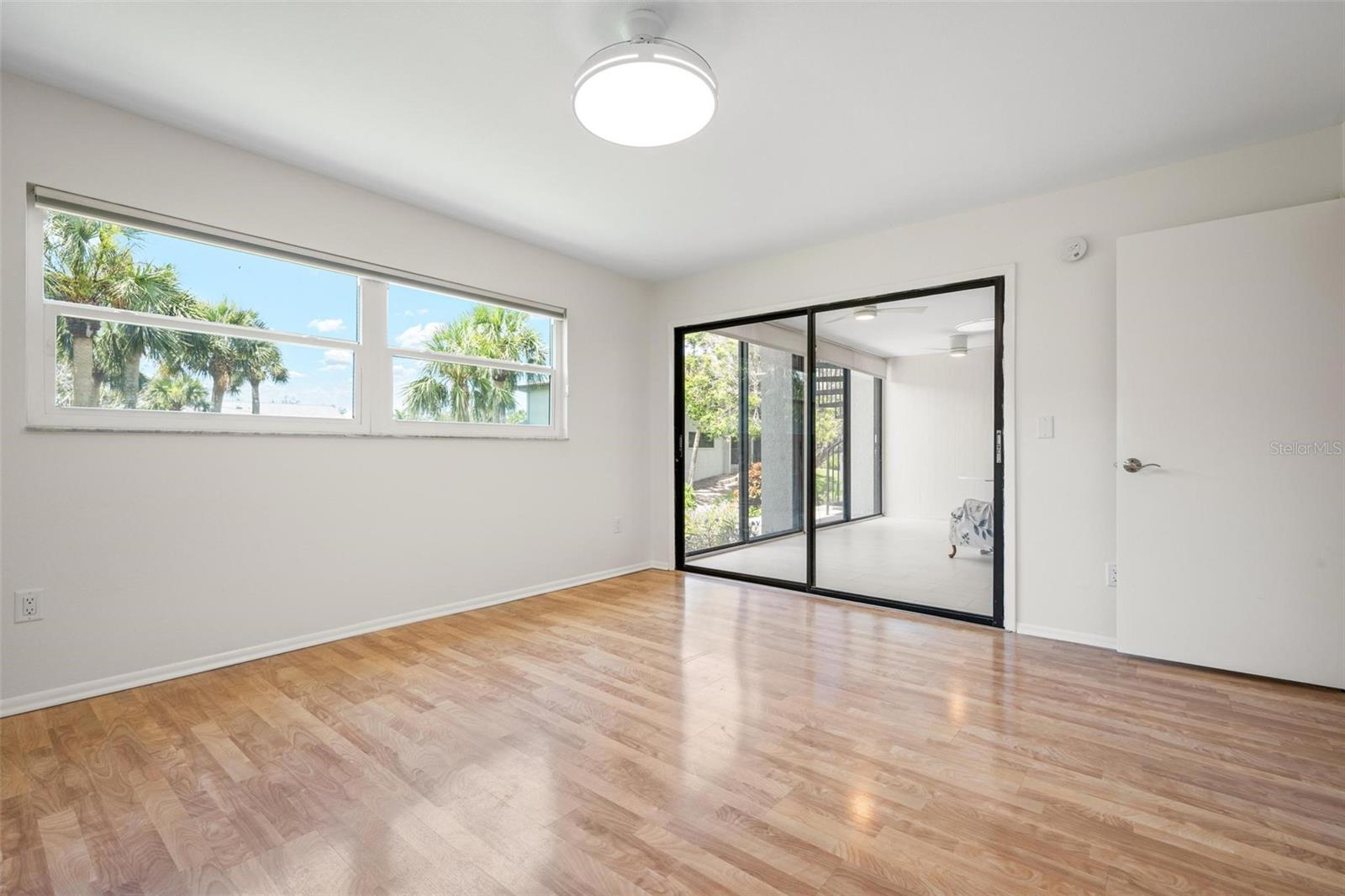 ISLAND VILLAGE - Residential