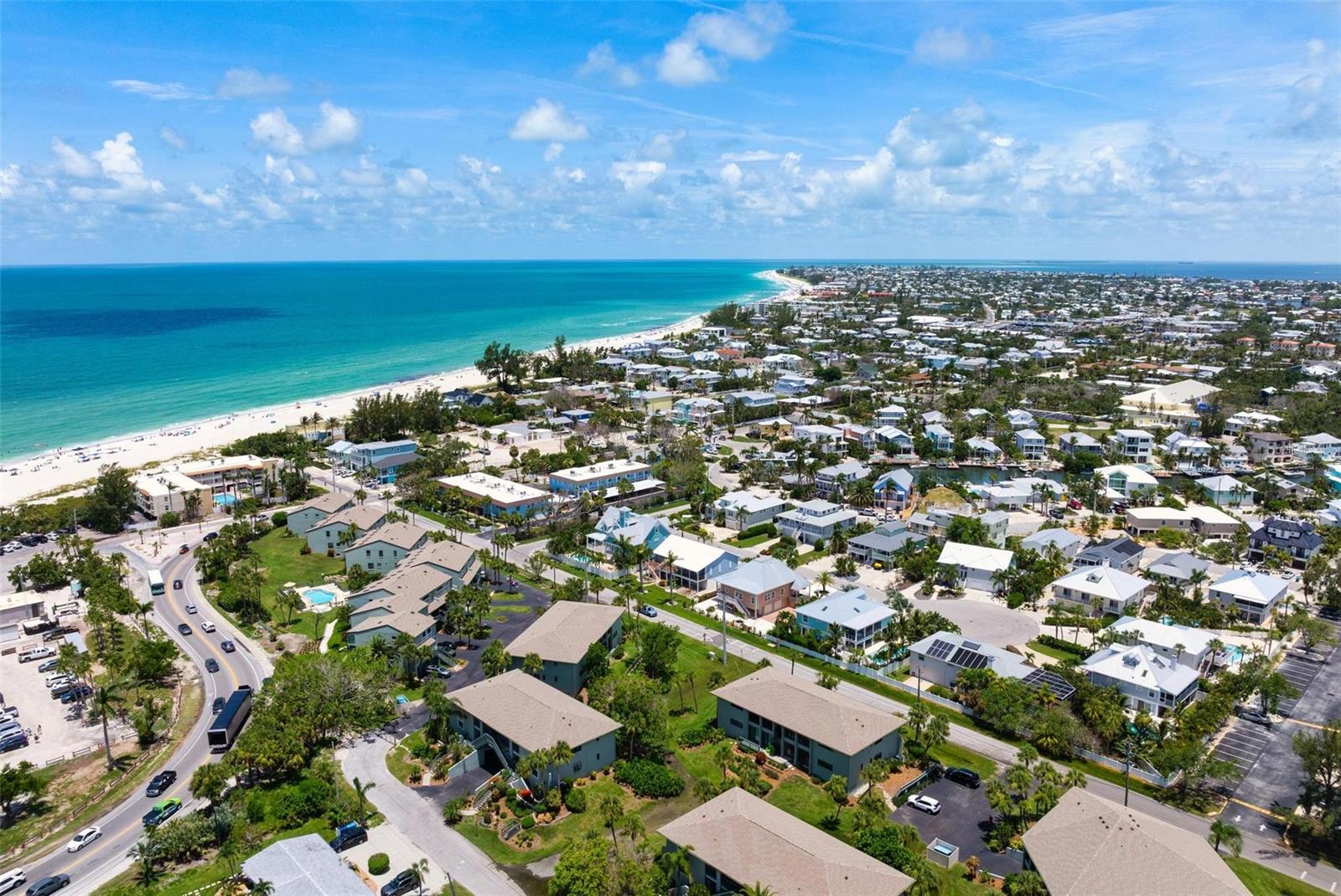 ISLAND VILLAGE - Residential