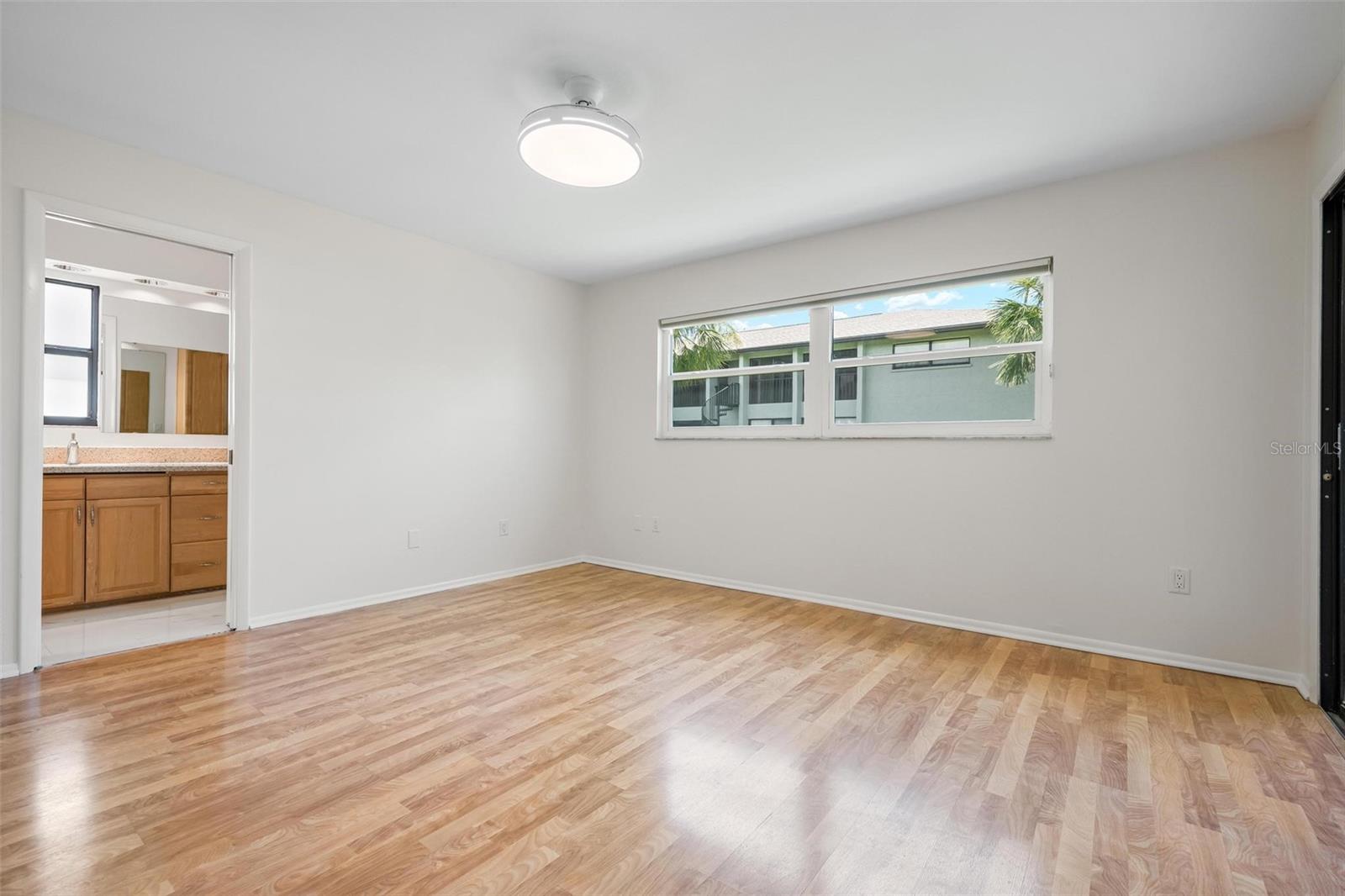 ISLAND VILLAGE - Residential