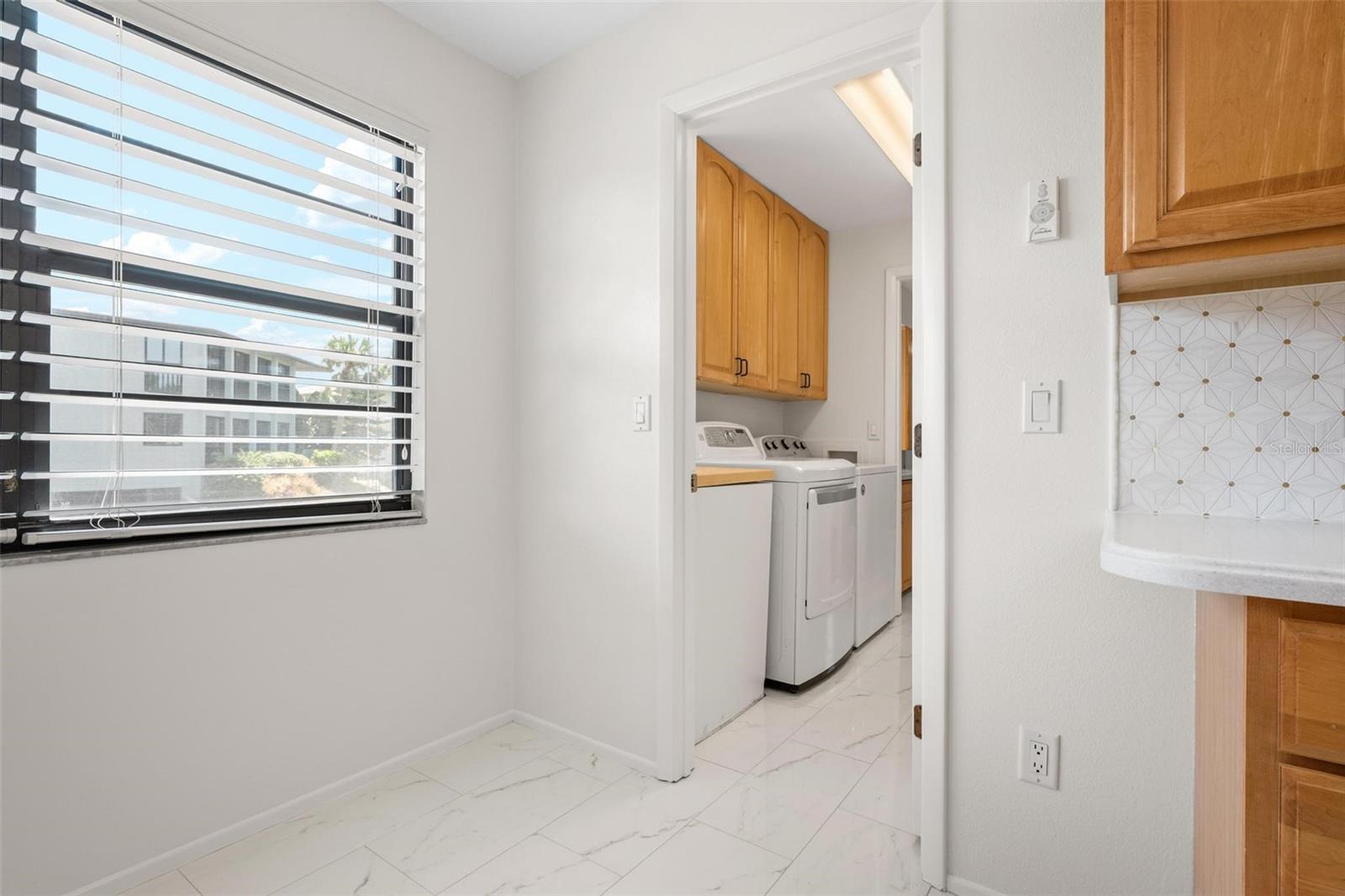 ISLAND VILLAGE - Residential