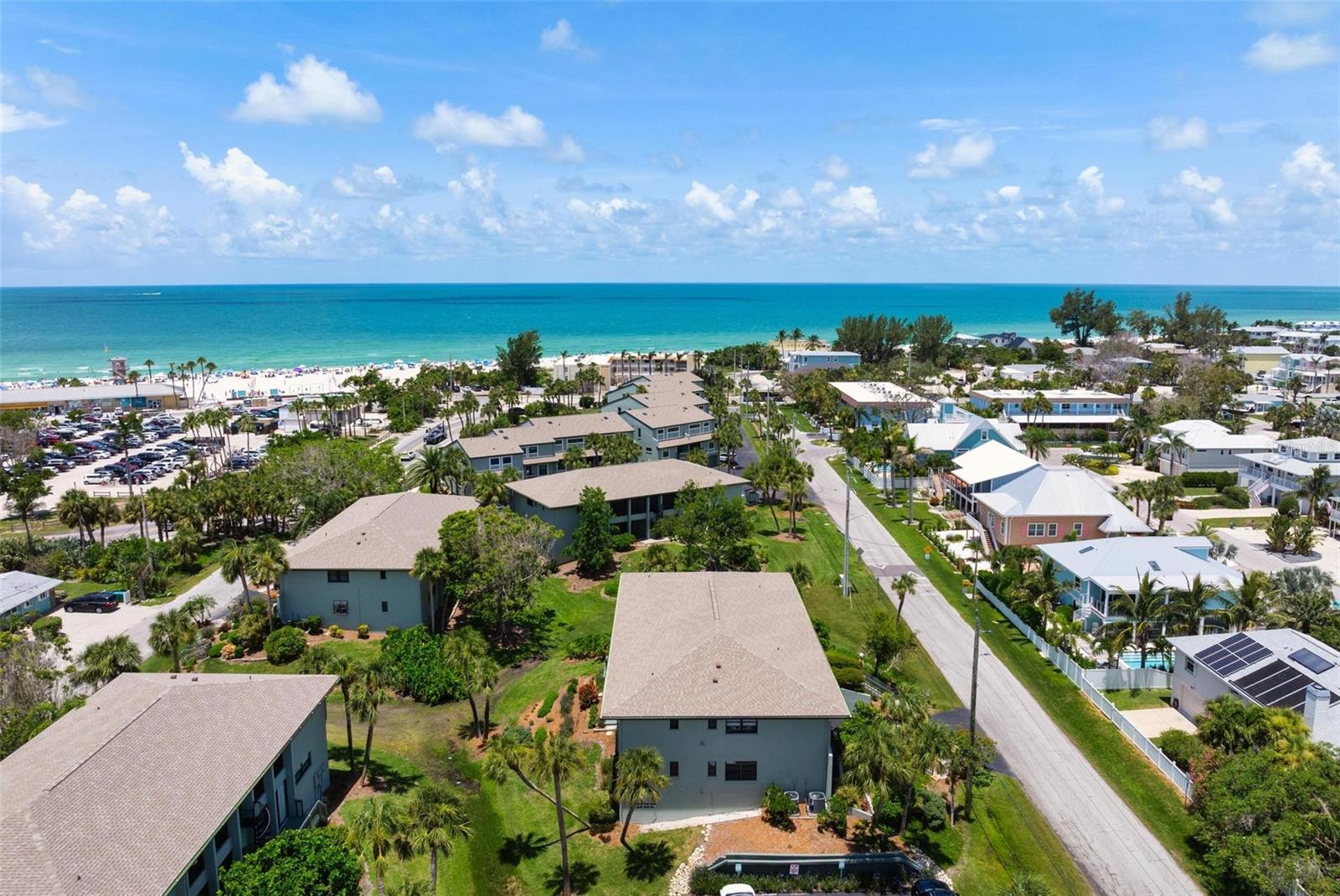 ISLAND VILLAGE - Residential