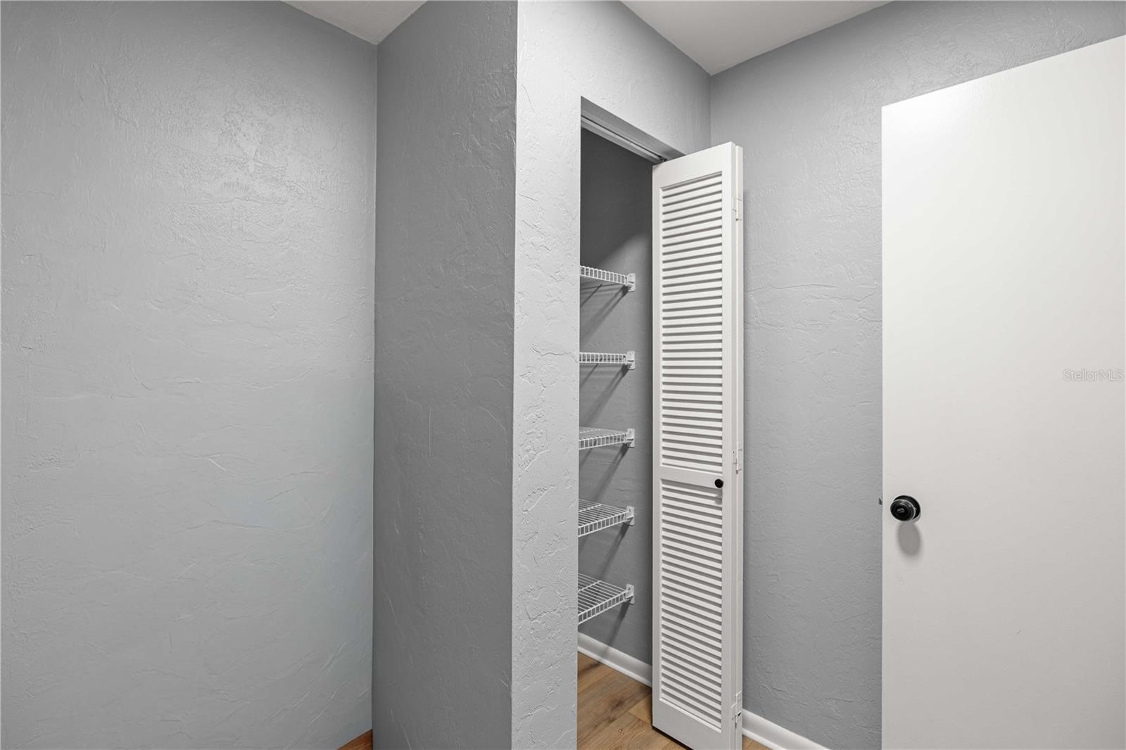 RAINBOW SPGS 04 REP - Residential