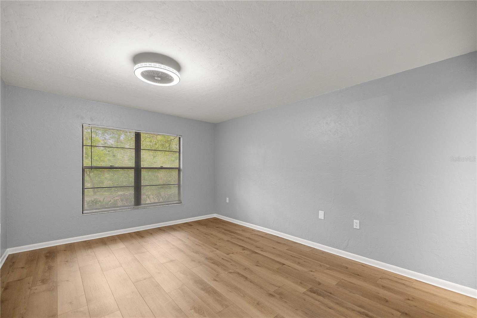 RAINBOW SPGS 04 REP - Residential