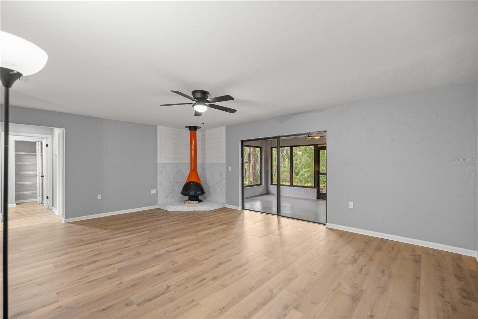 RAINBOW SPGS 04 REP - Residential