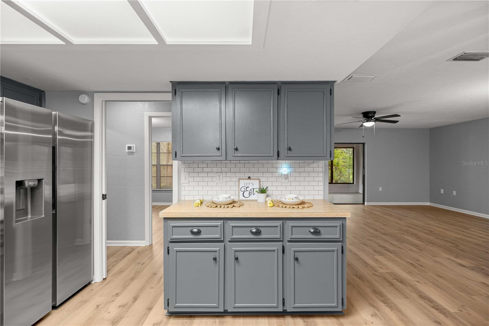 RAINBOW SPGS 04 REP - Residential