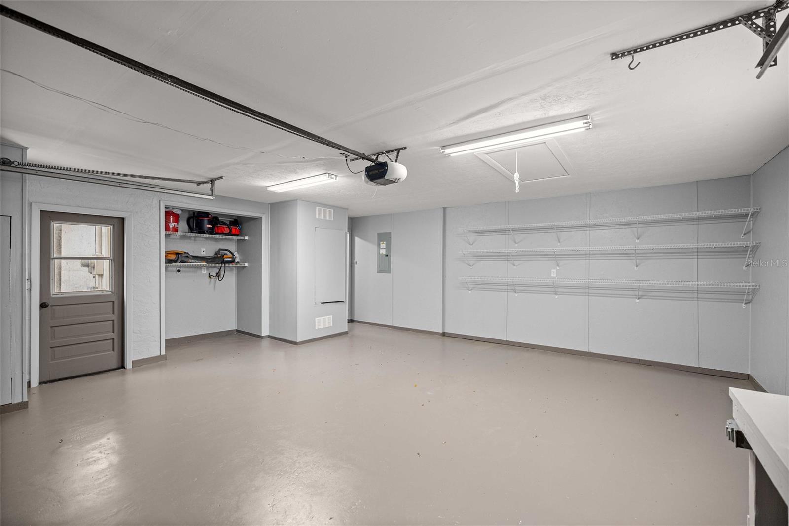 RAINBOW SPGS 04 REP - Residential