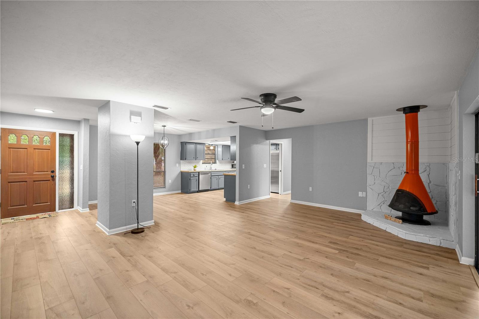 RAINBOW SPGS 04 REP - Residential