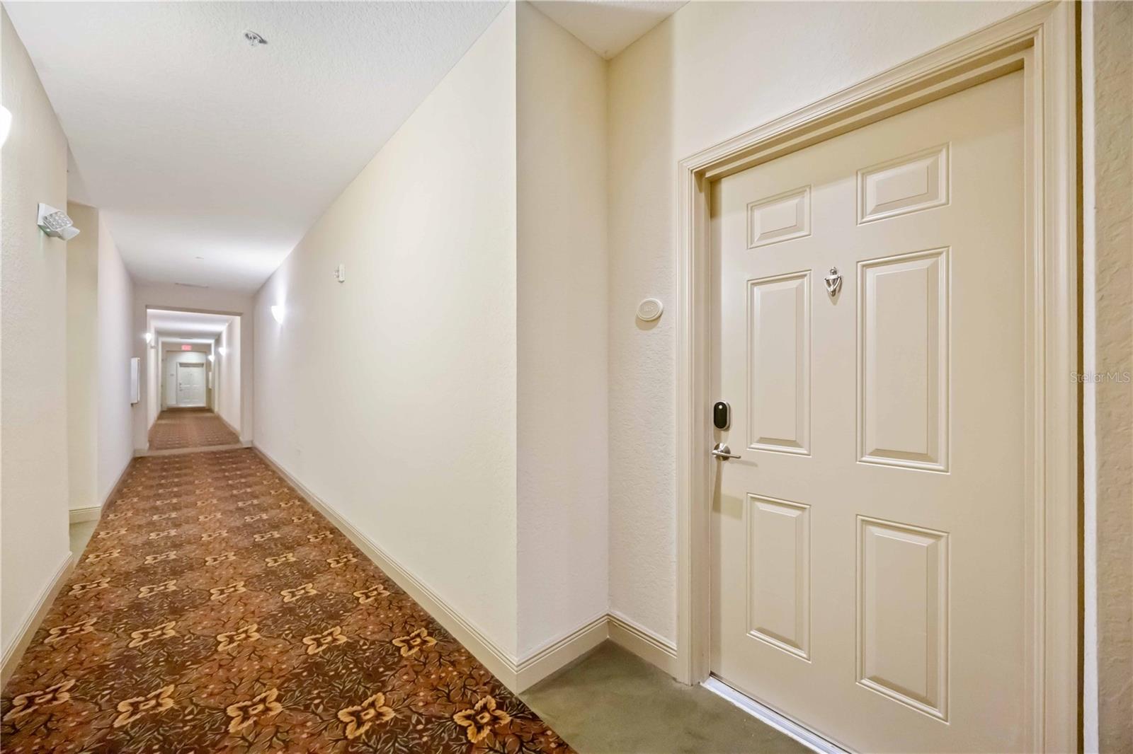 BROADWAY PROMENADE - Residential