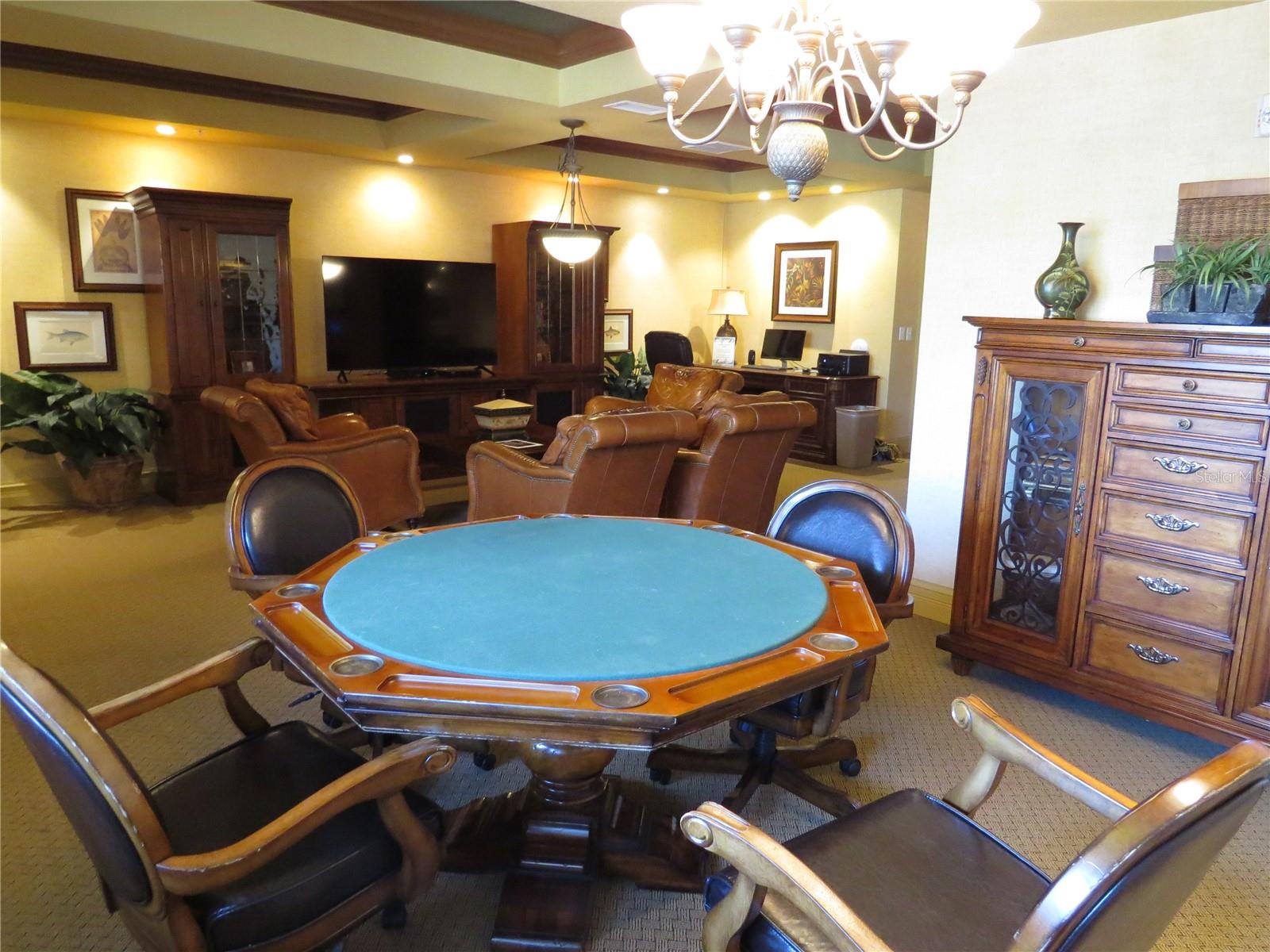 BROADWAY PROMENADE - Residential