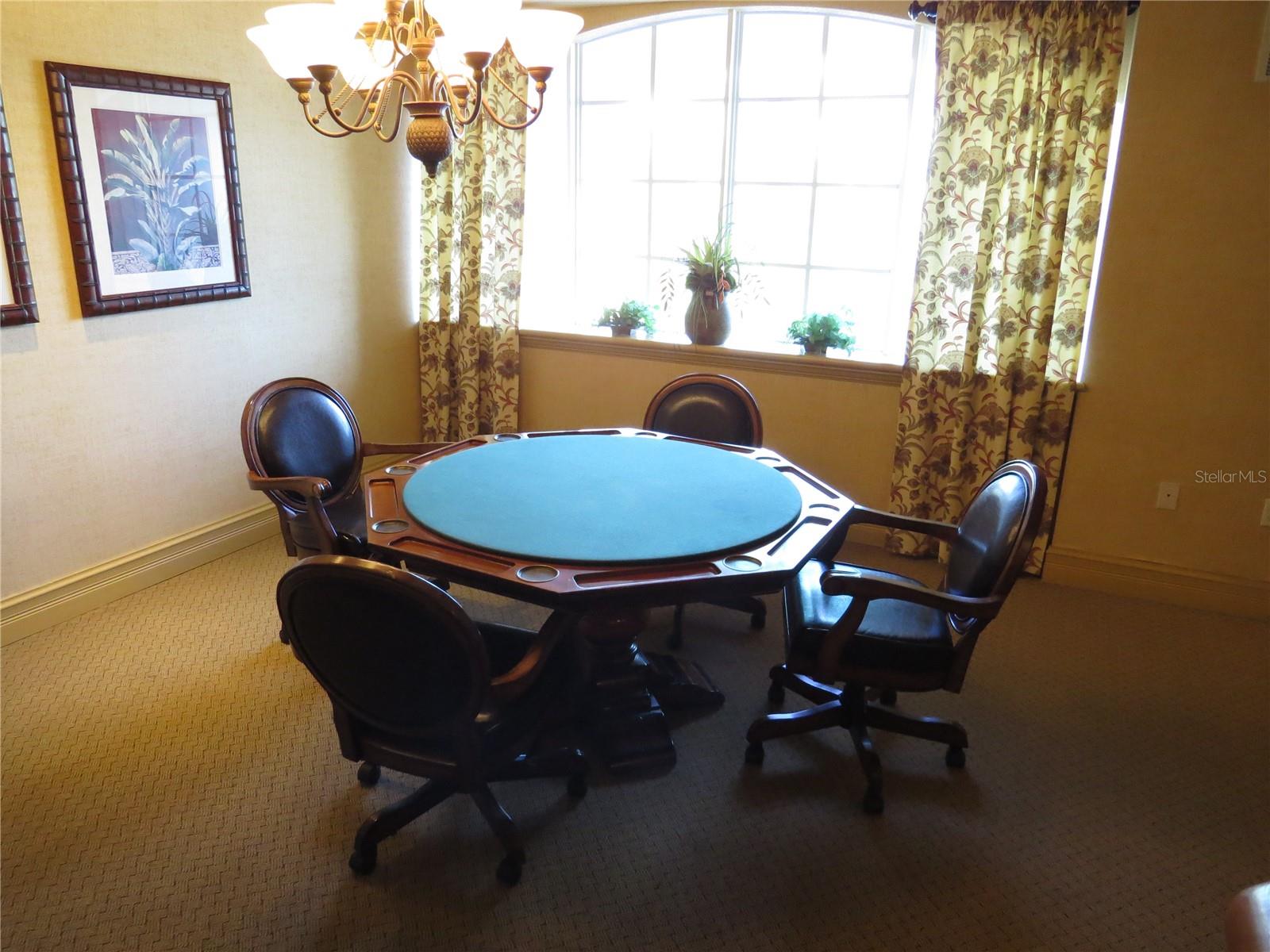 BROADWAY PROMENADE - Residential