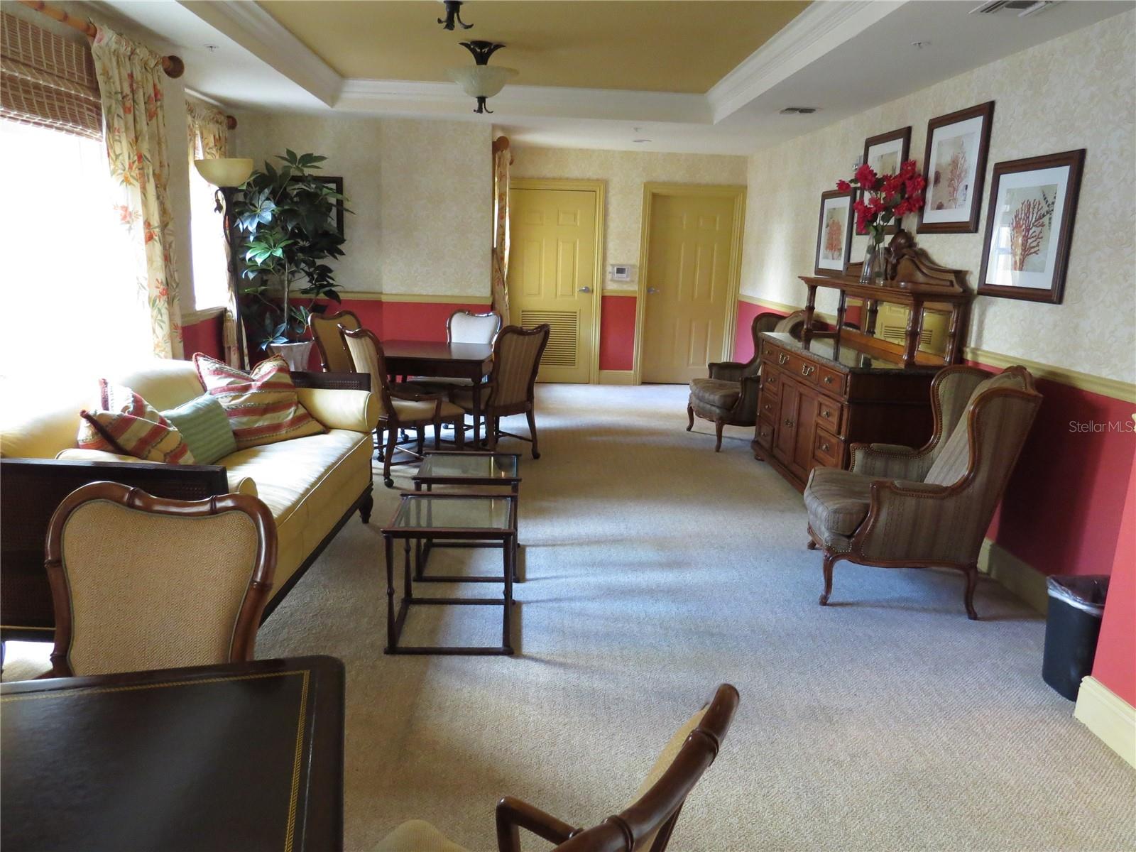 BROADWAY PROMENADE - Residential