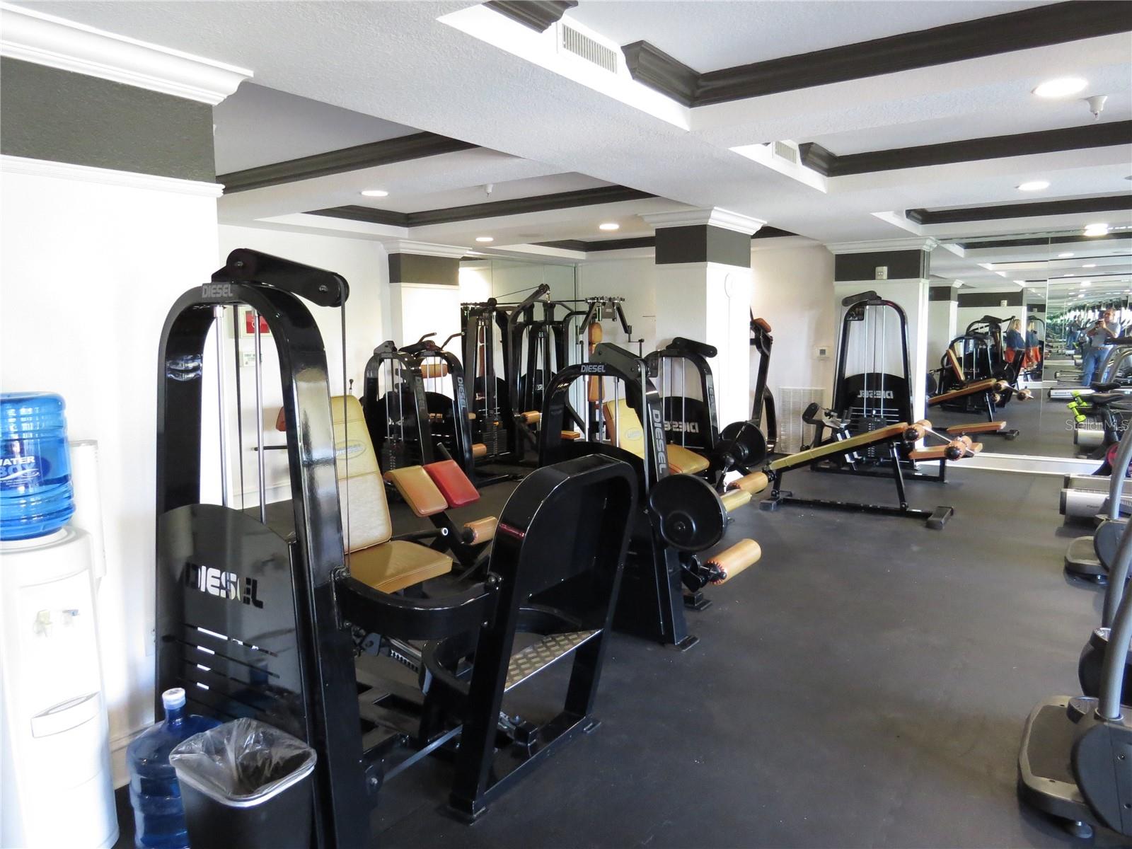 BROADWAY PROMENADE - Residential