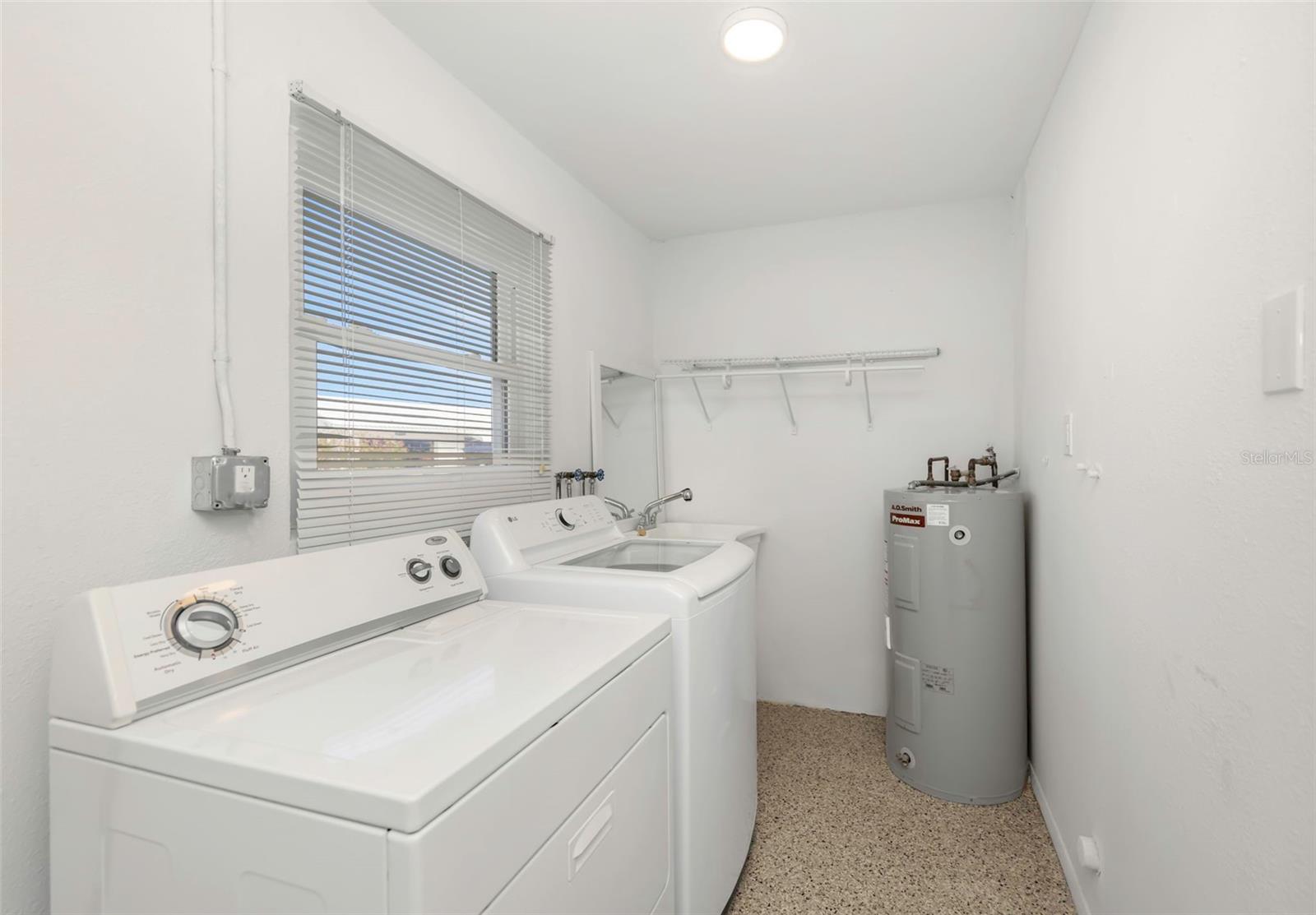 MAINLANDS OF TAMARAC BY THE GULF UNIT 4 CONDO - Residential