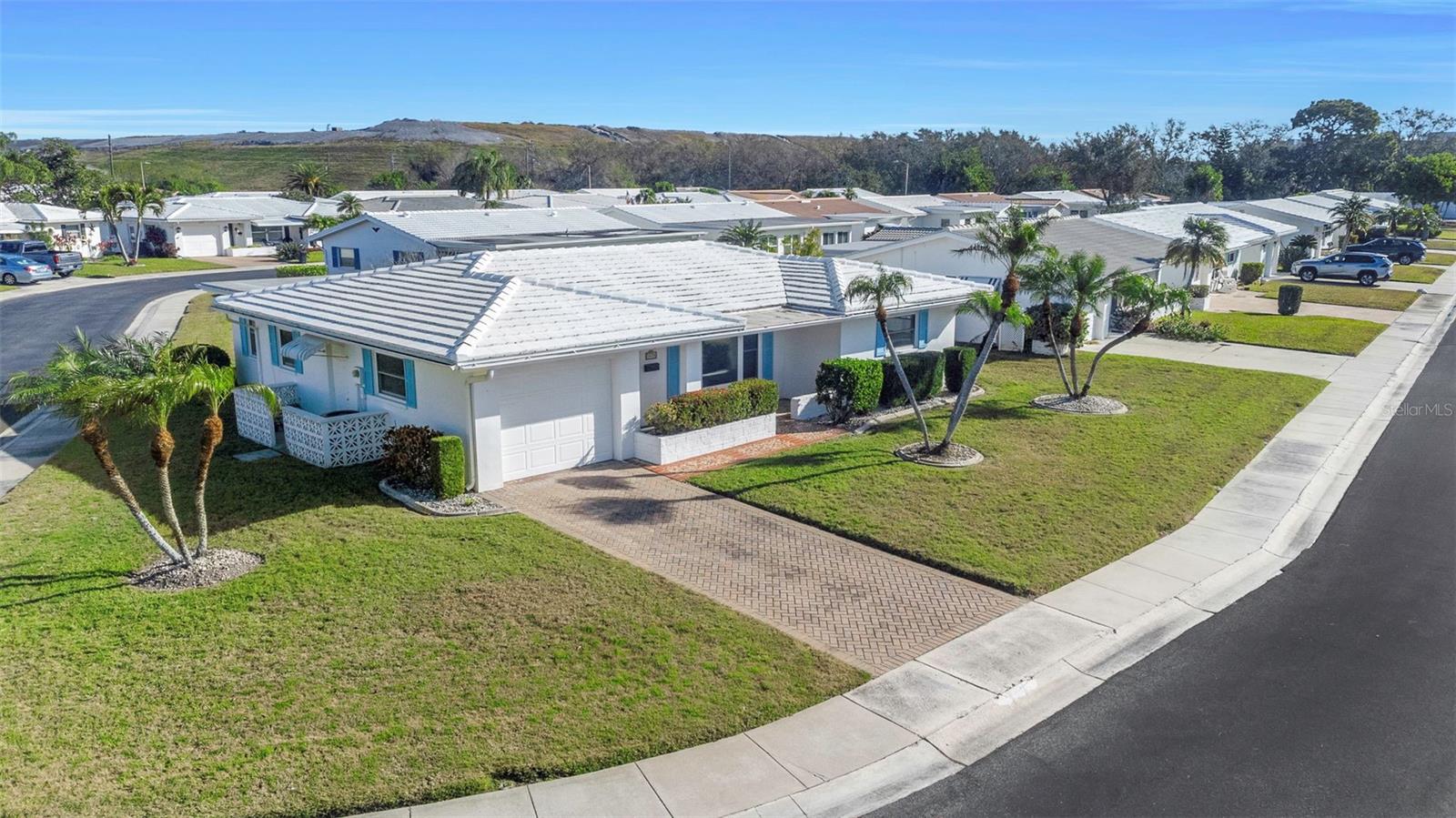 MAINLANDS OF TAMARAC BY THE GULF UNIT 4 CONDO - Residential