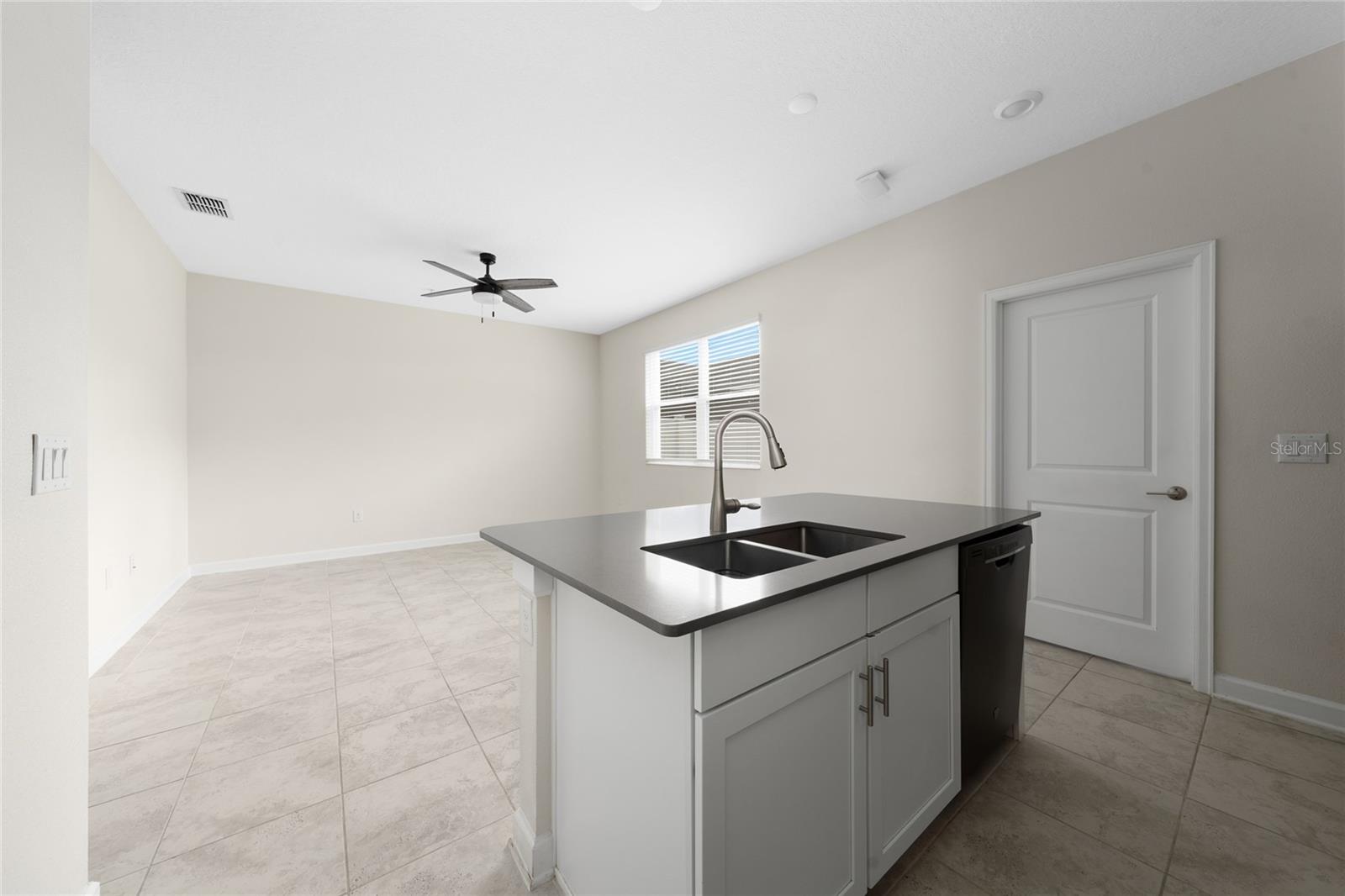 STOREY PK-PH 5 - Residential Lease