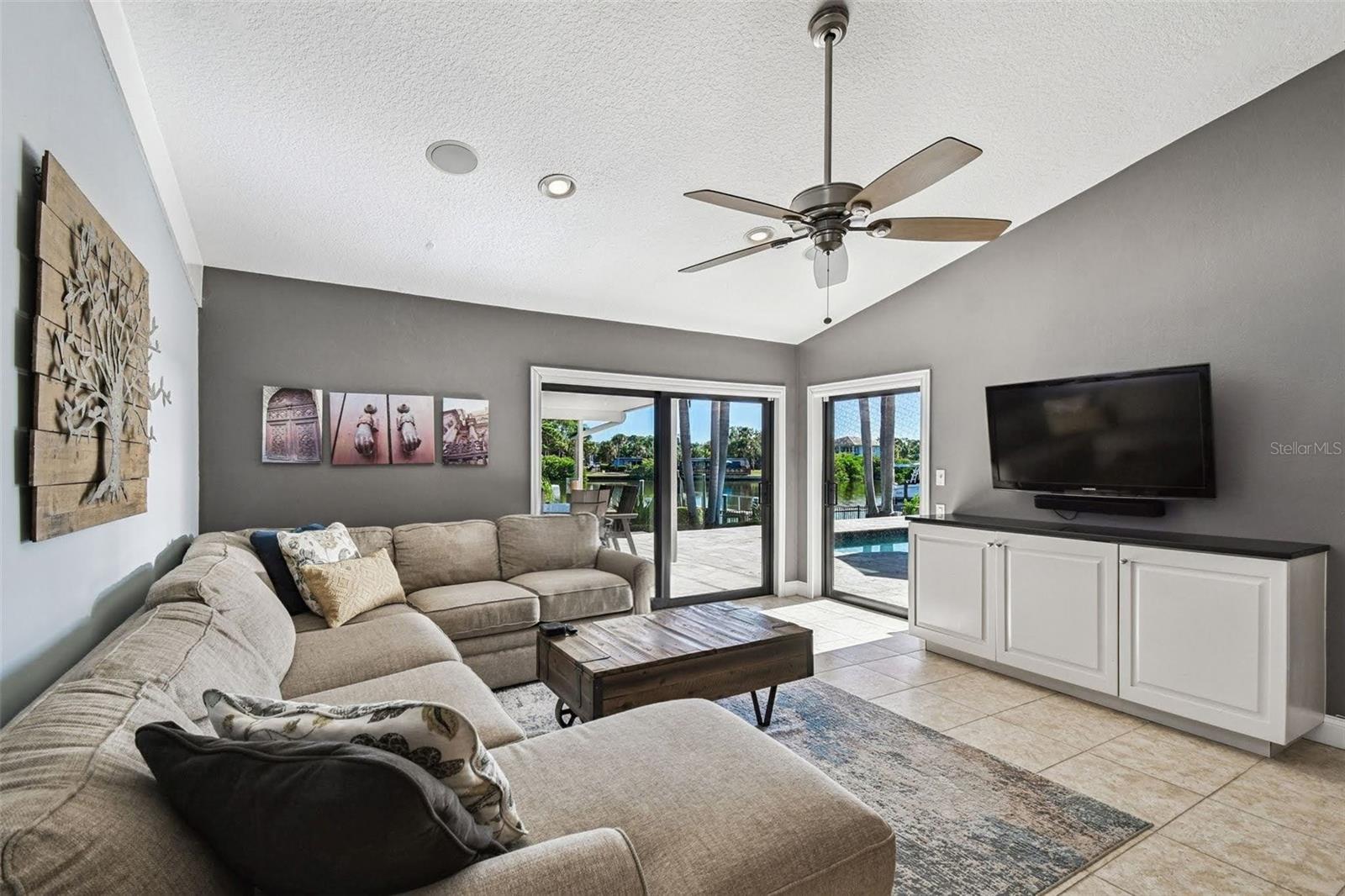 SWEETWATER SUB THIRD ADD - Residential
