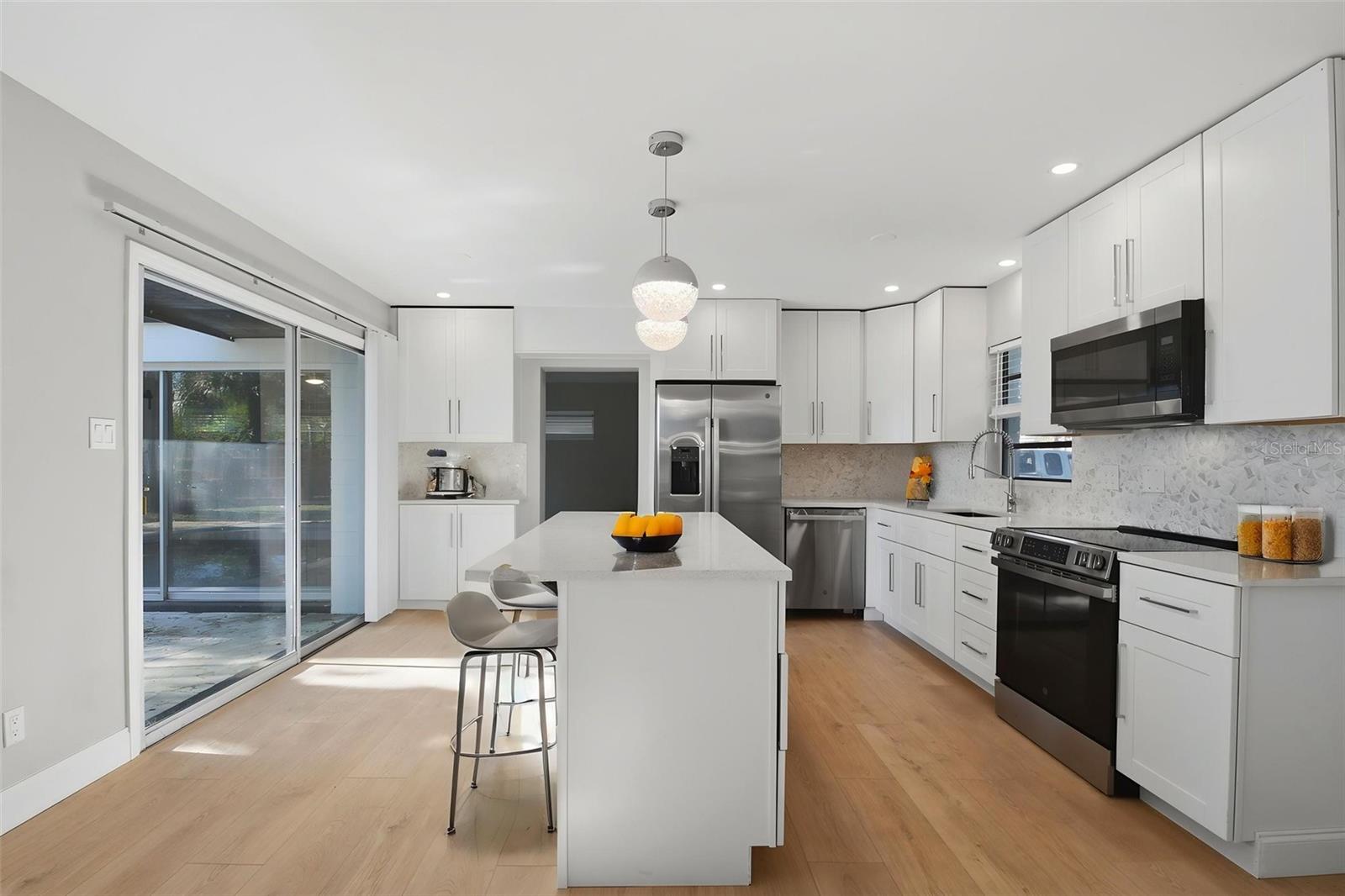 COUNTRY CLUB ADD TO OLDSMAR REV - Residential