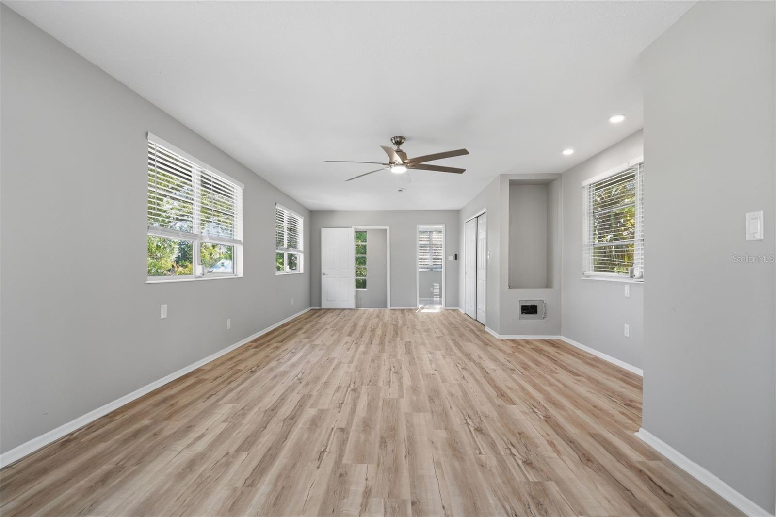 COUNTRY CLUB ADD TO OLDSMAR REV - Residential