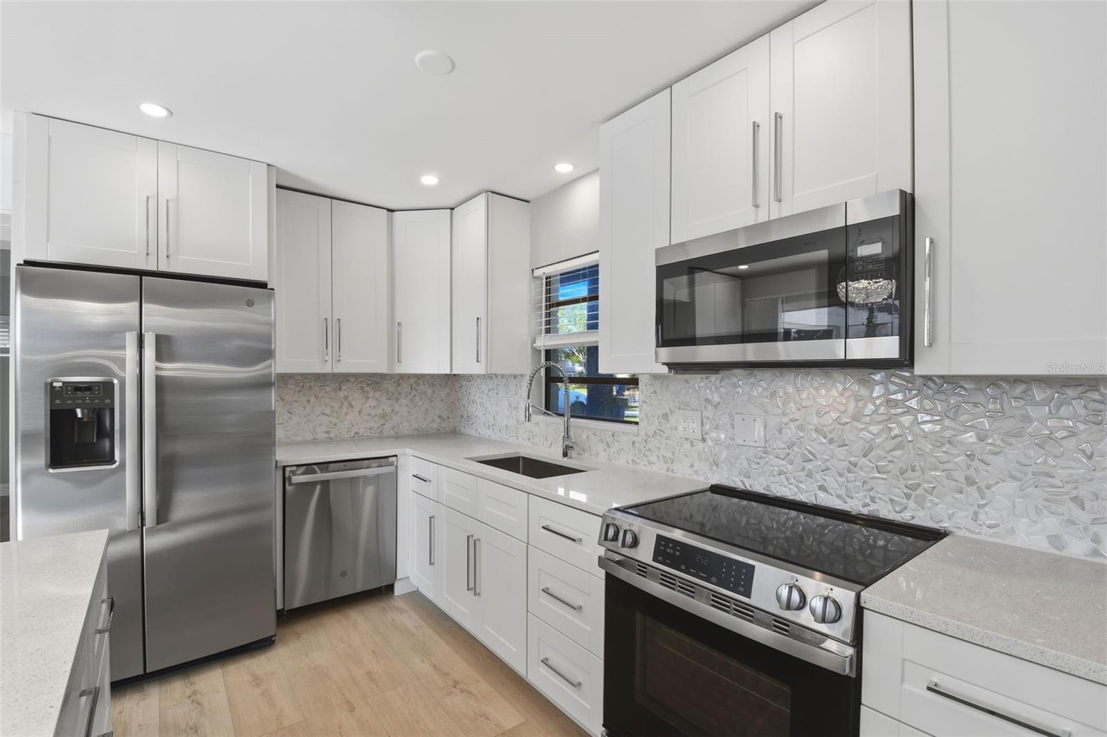 COUNTRY CLUB ADD TO OLDSMAR REV - Residential