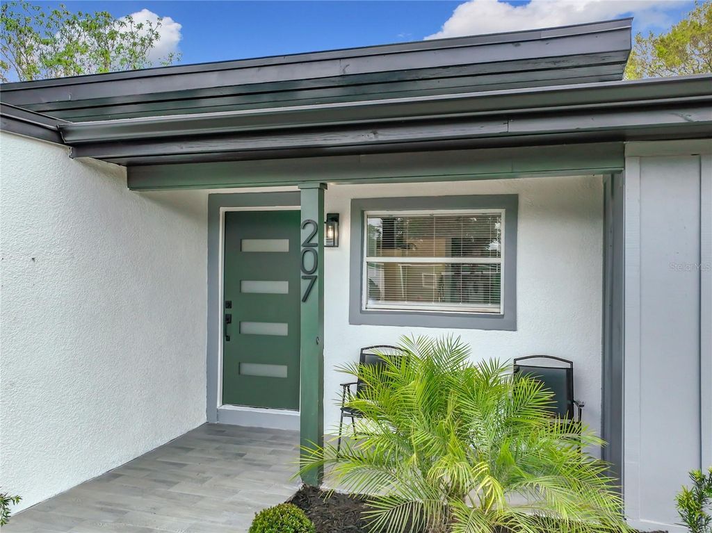 Photo of Orlando, FL 32807 (MLS # O6388301)