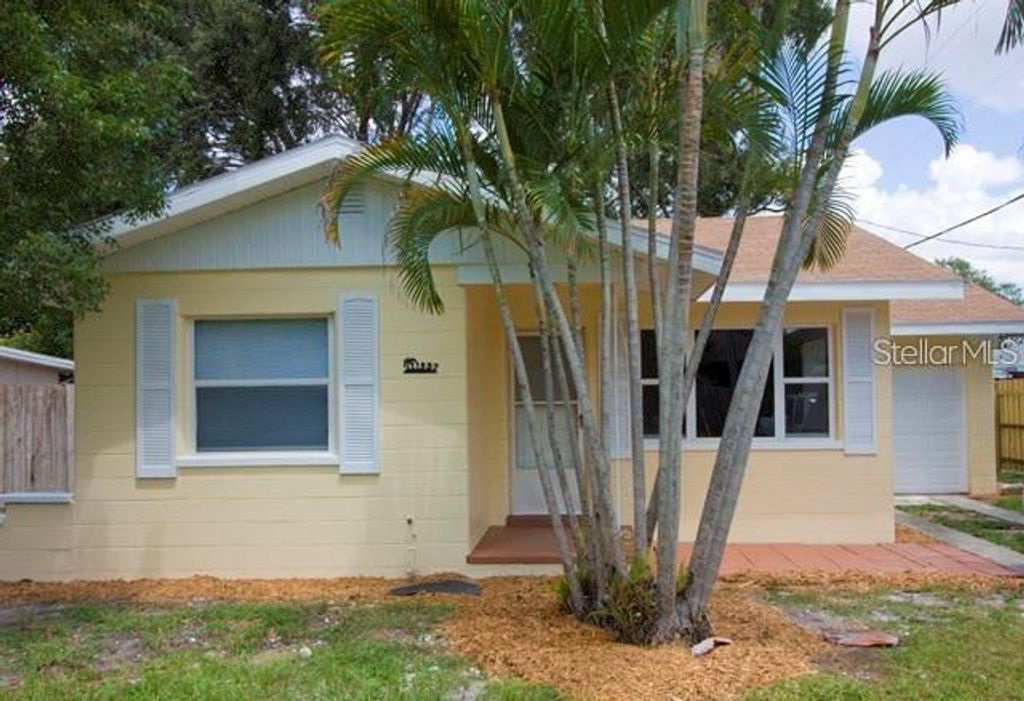 Photo of 1957 Magnolia Street, Sarasota, FL 34239 (MLS # A4678792)