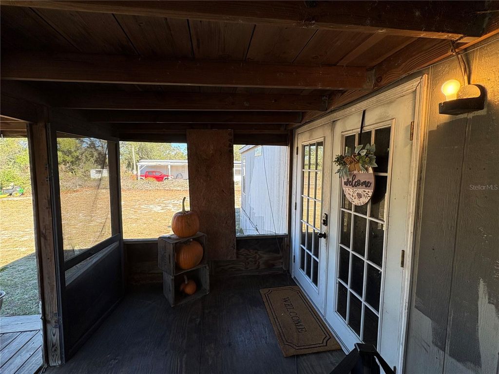 Photo of 41700 Shadow Ln, Deland, FL 32720 (MLS # O6380331)