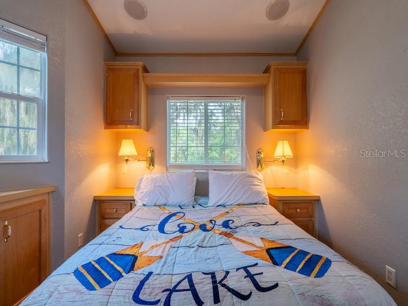 OKLAWAHA OVERLOOK CONDO - Residential