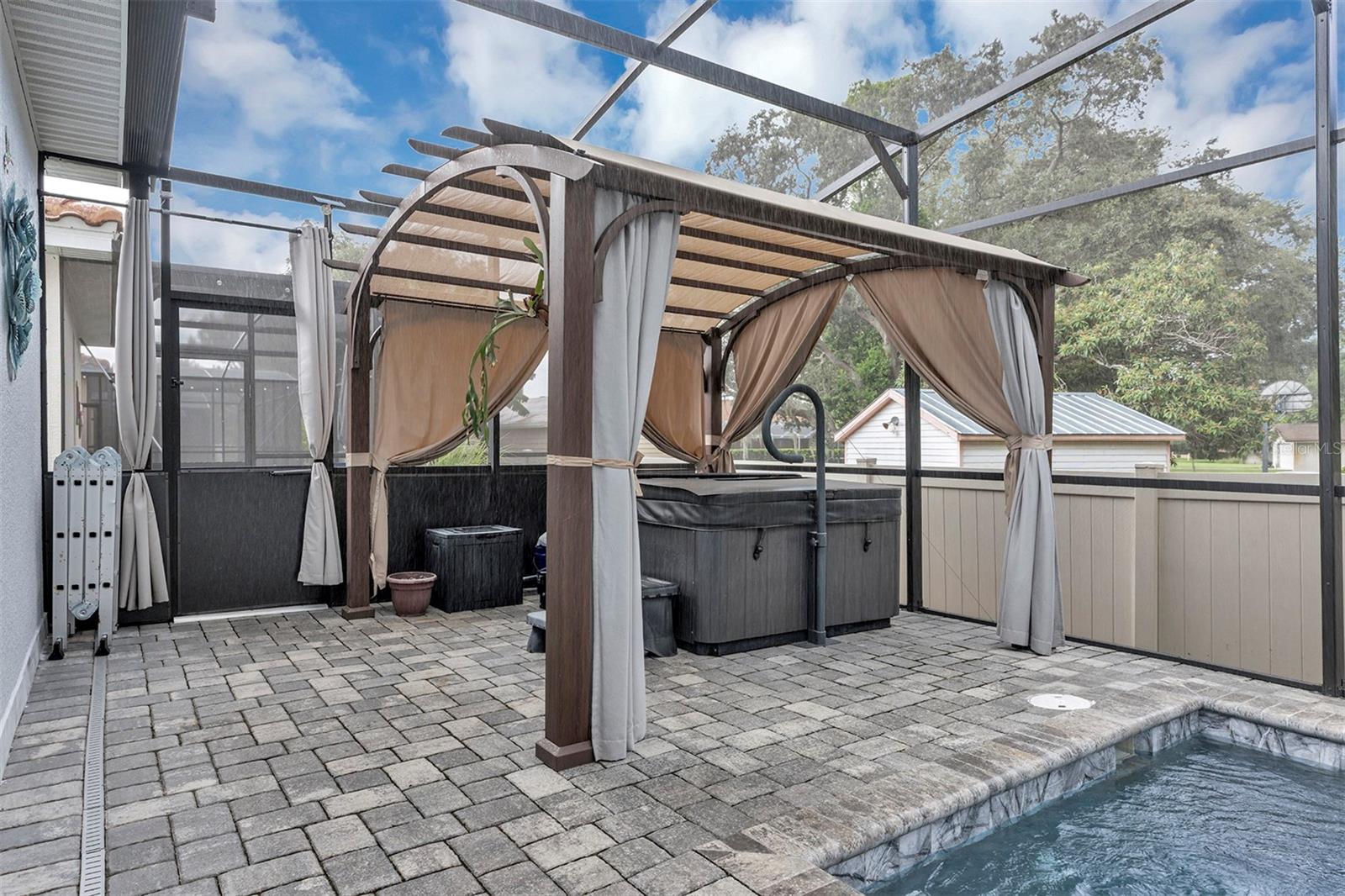 VILLA SORRENTO - Residential